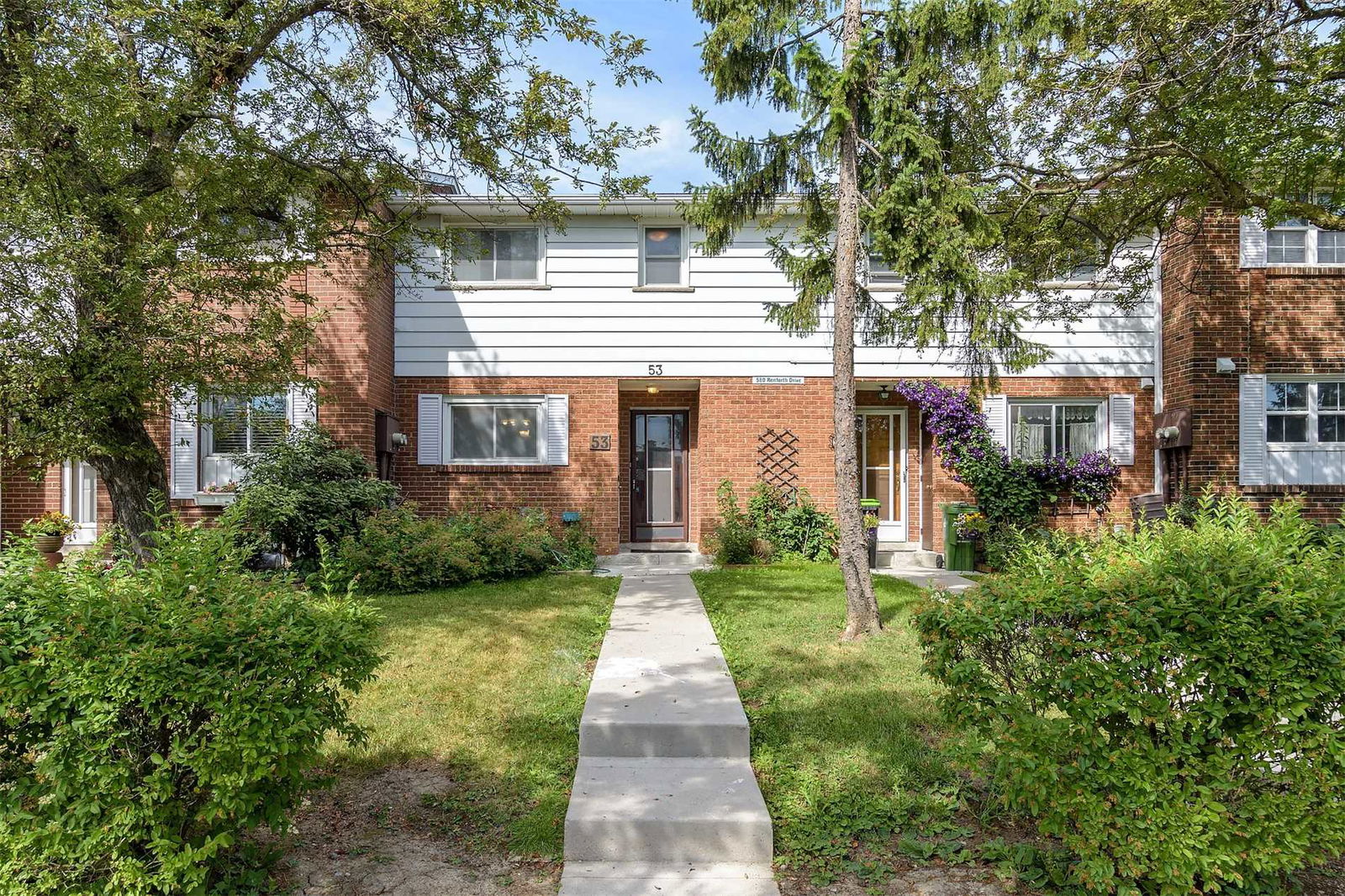 19 Centennial Park Road Townhouses, Etobicoke, Toronto