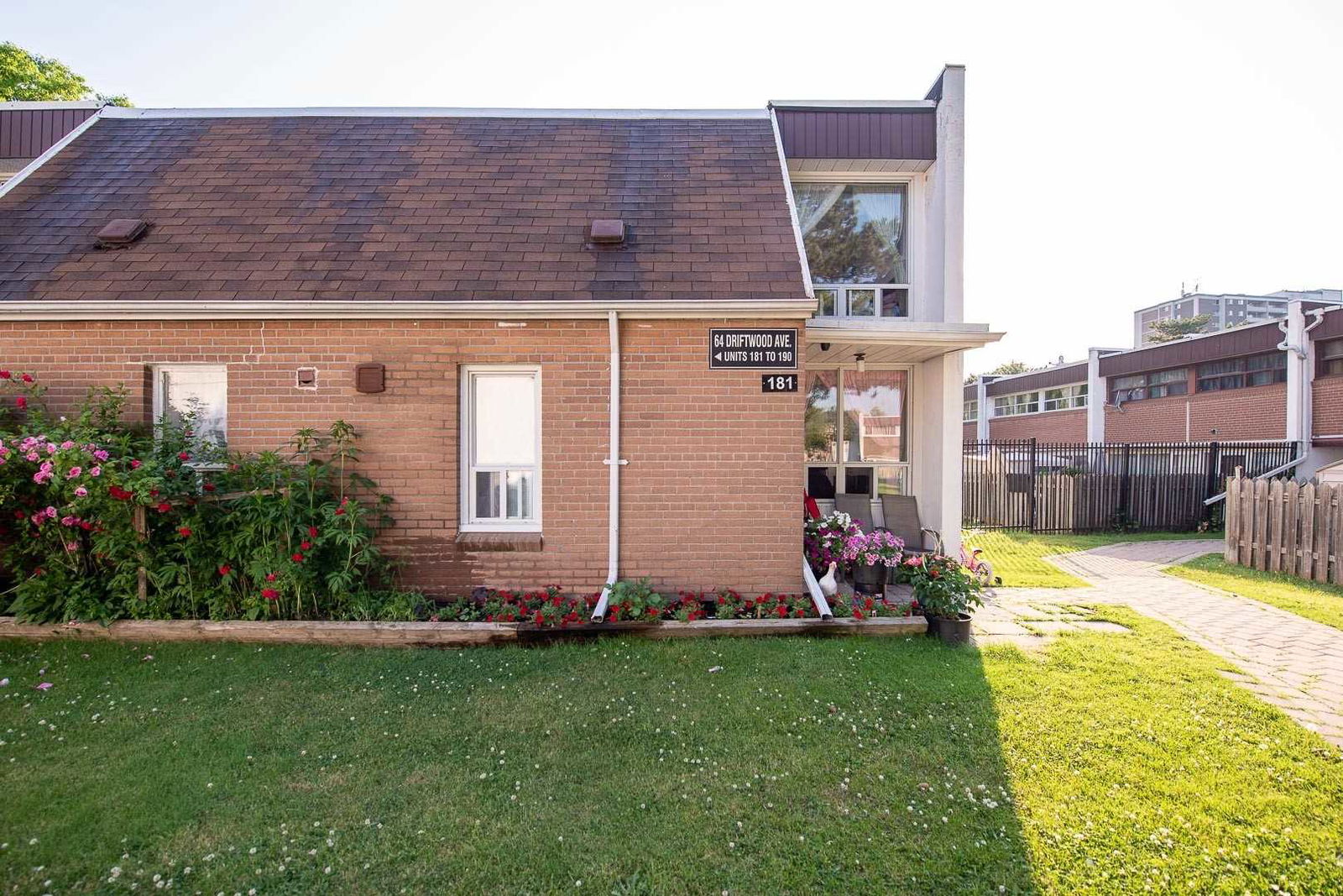 68 Driftwood Ave Townhomes, North York, Toronto