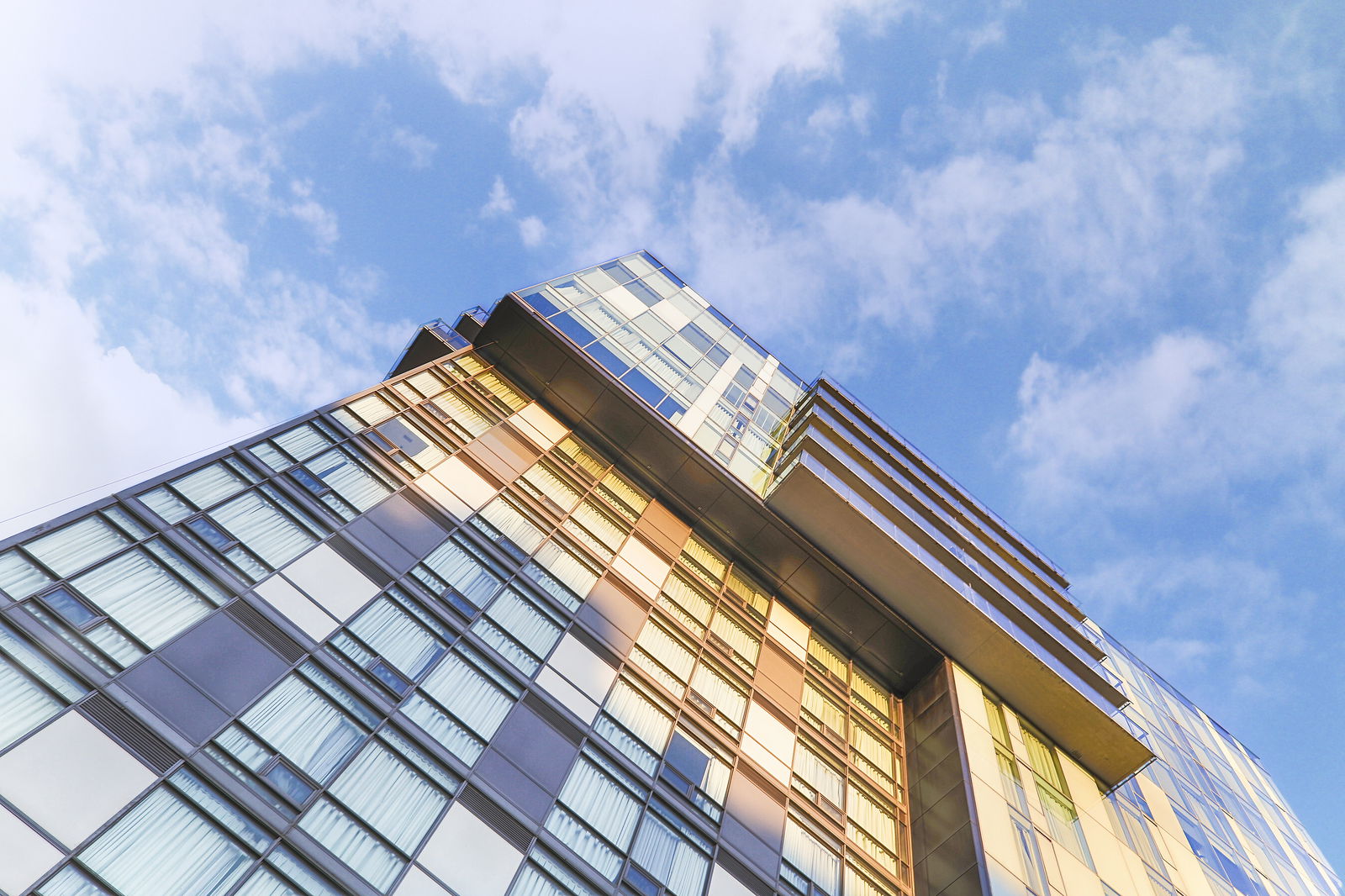 Exterior Sky — The Thompson Residences, Downtown, Toronto