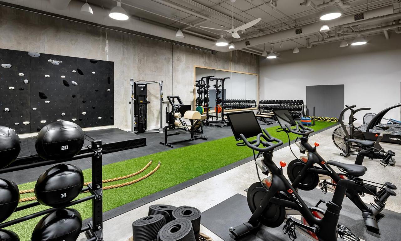 Gym — The Thompson Residences, Downtown, Toronto