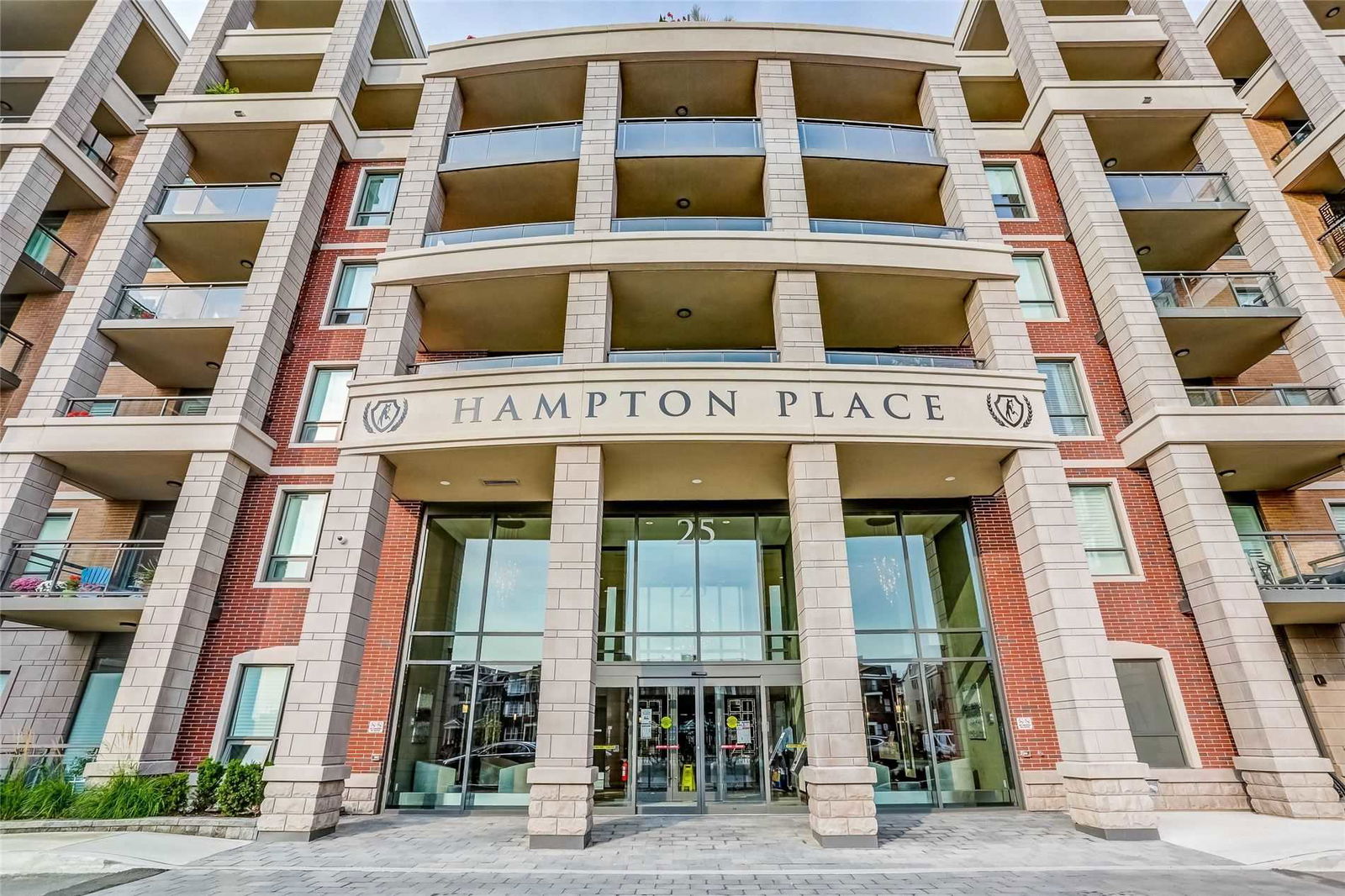 Hampton Place Condos, Whitchurch-Stouffville, Toronto