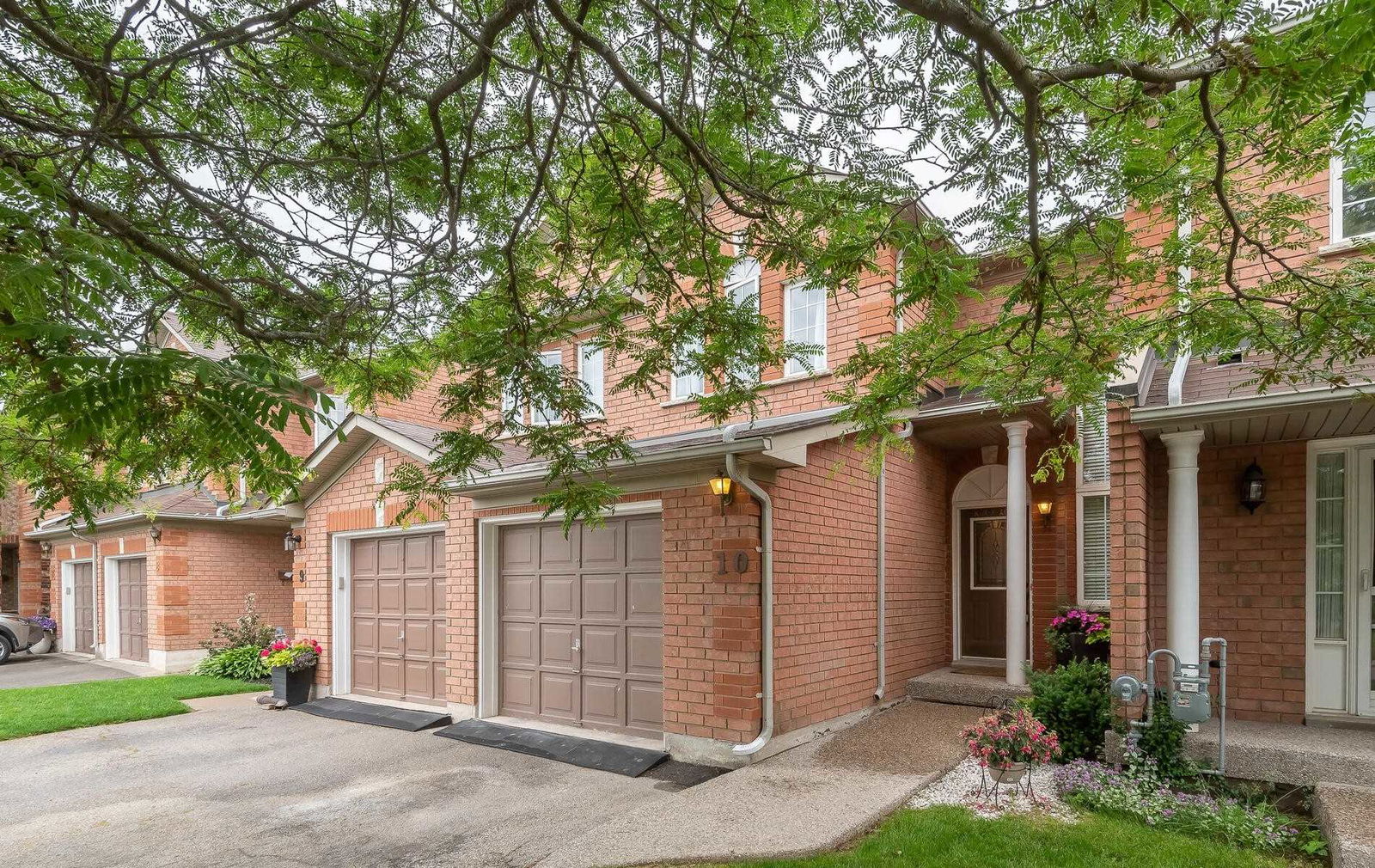 Millcreek Manors Townhomes, Burlington, Toronto