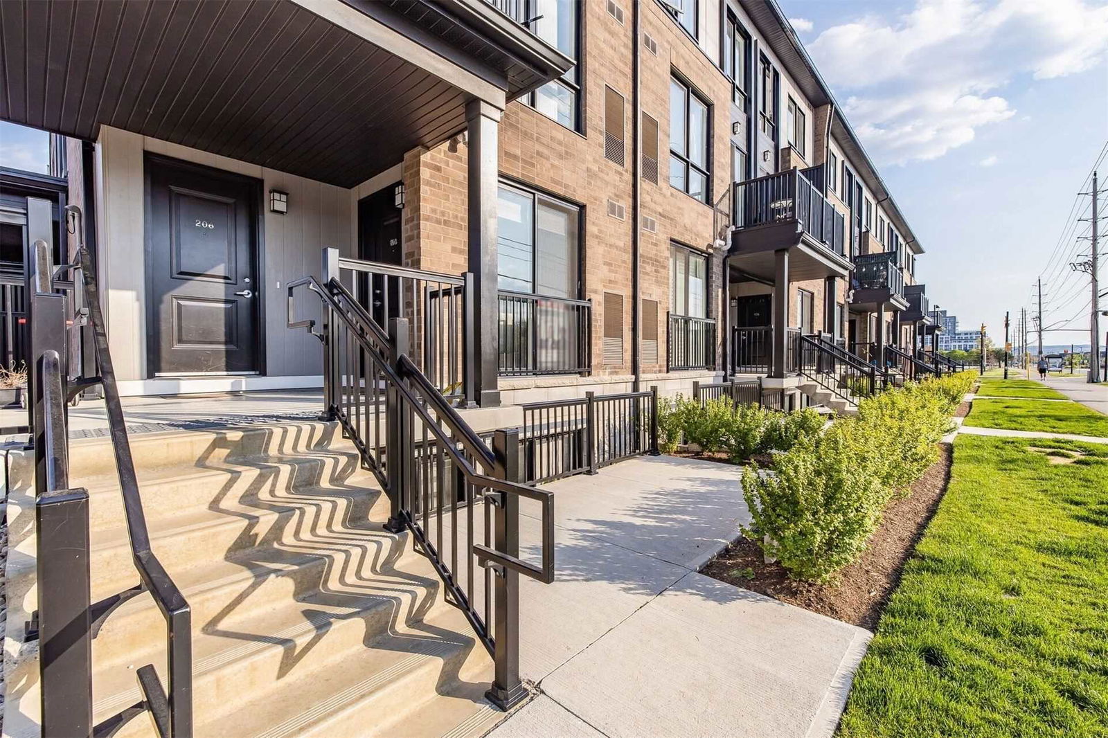 Stax on Main Townhomes, Milton, Toronto