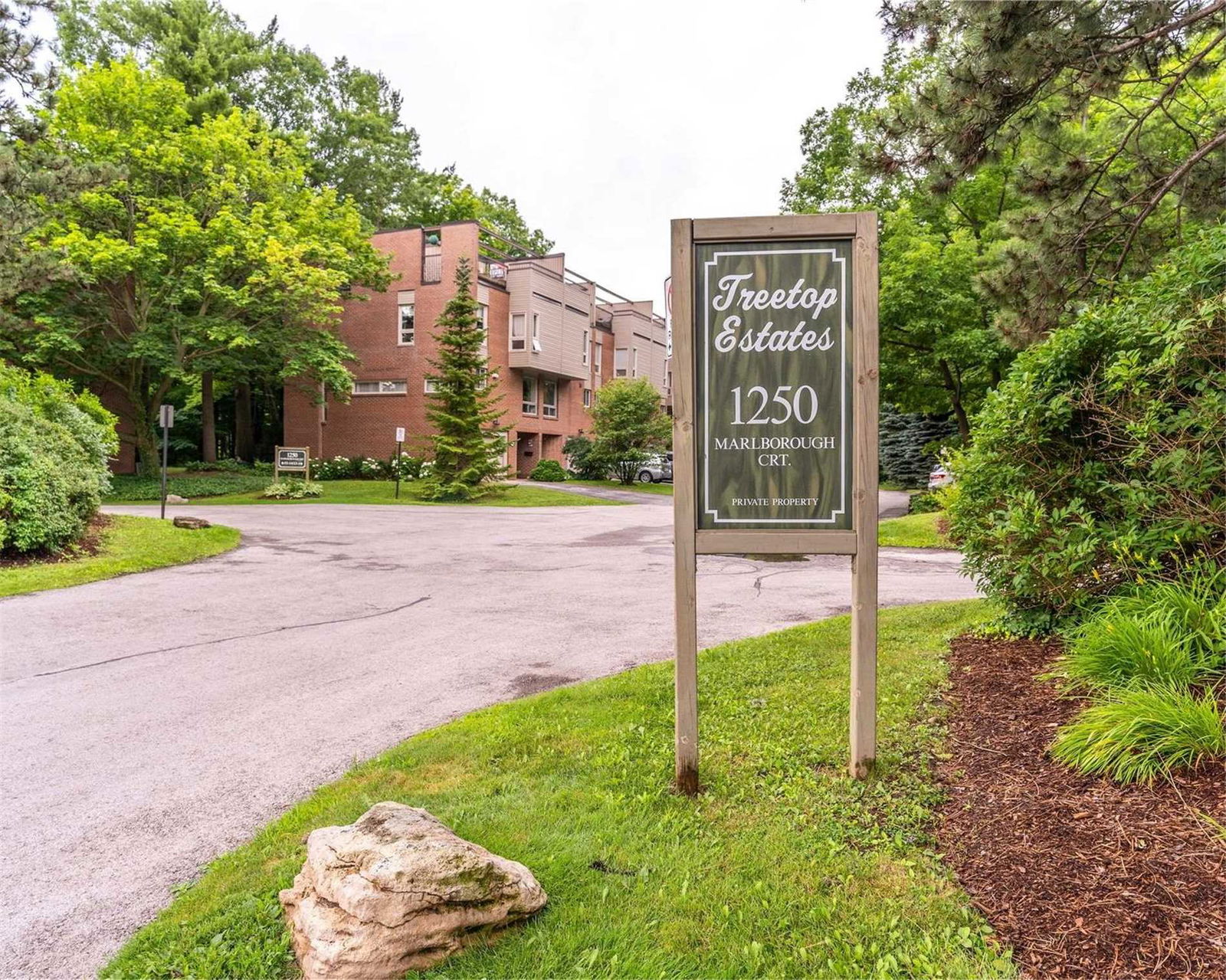 Treetop Estates Townhomes, Oakville, Toronto