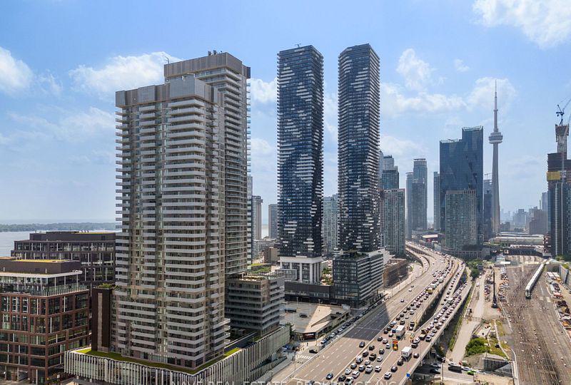 Exterior Side — Lighthouse East Tower Condos, Downtown, Toronto