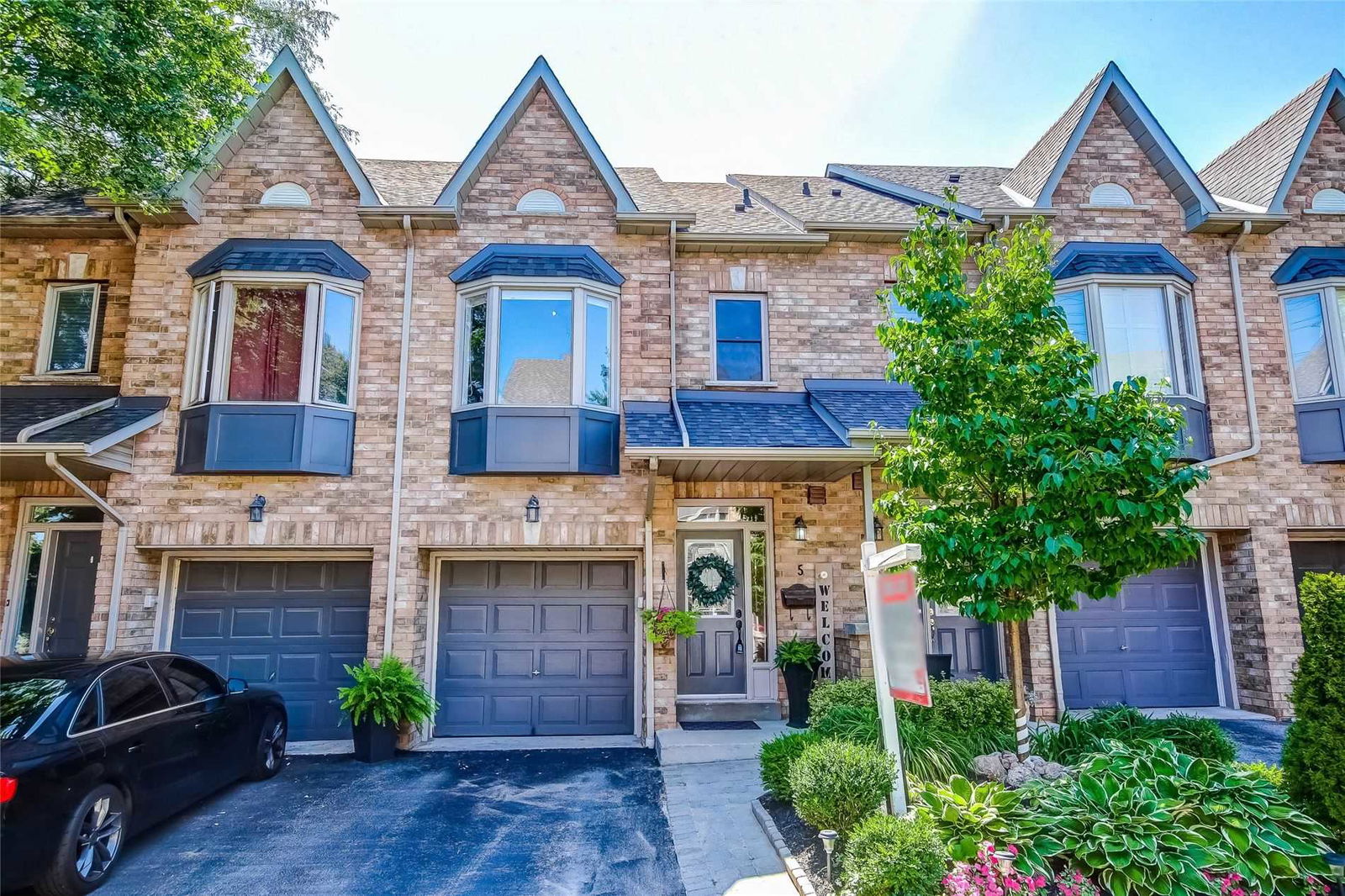 1015 Johnson Lane Townhouses, Mississauga, Toronto