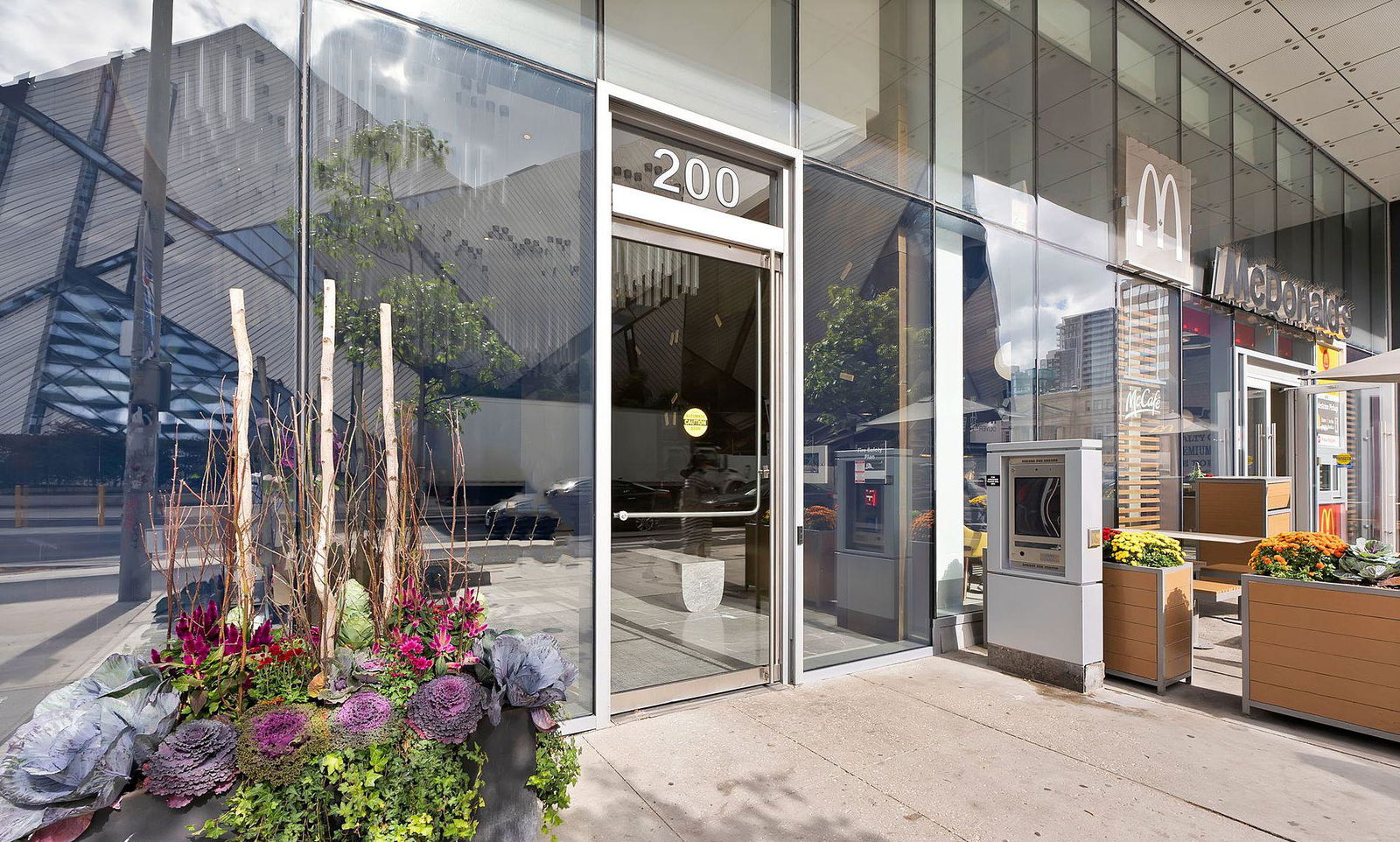 Entrance — Exhibit Residences, Downtown, Toronto