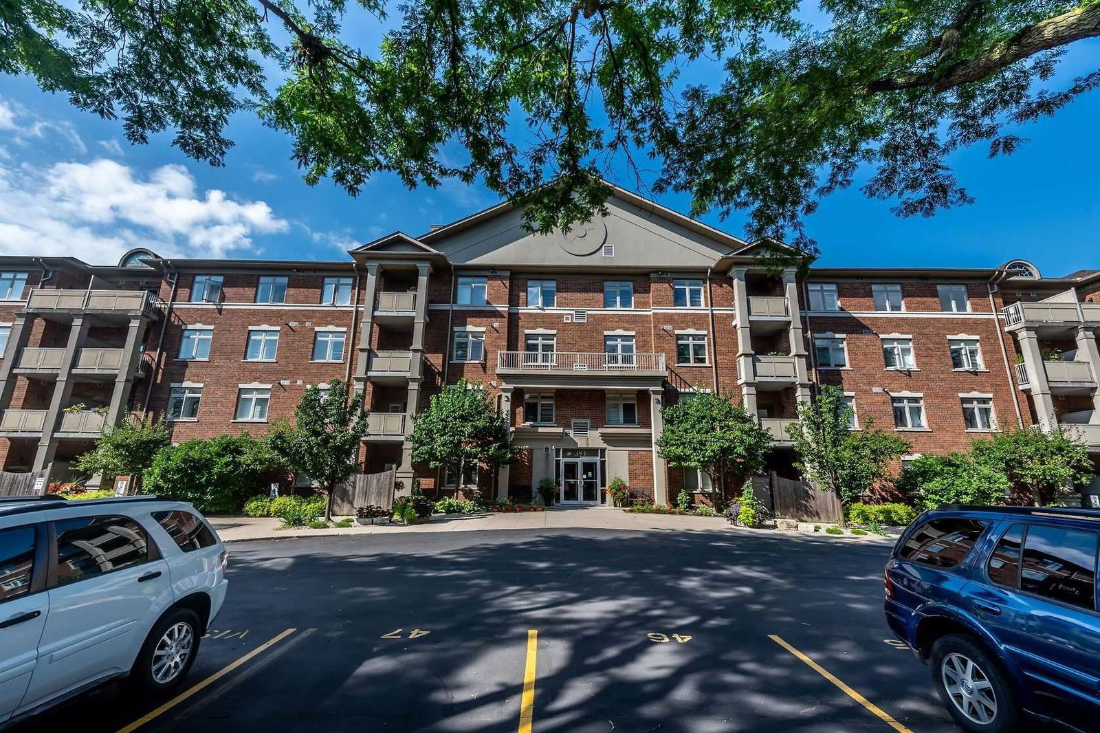 The Dovercourt Townhomes, Burlington, Toronto