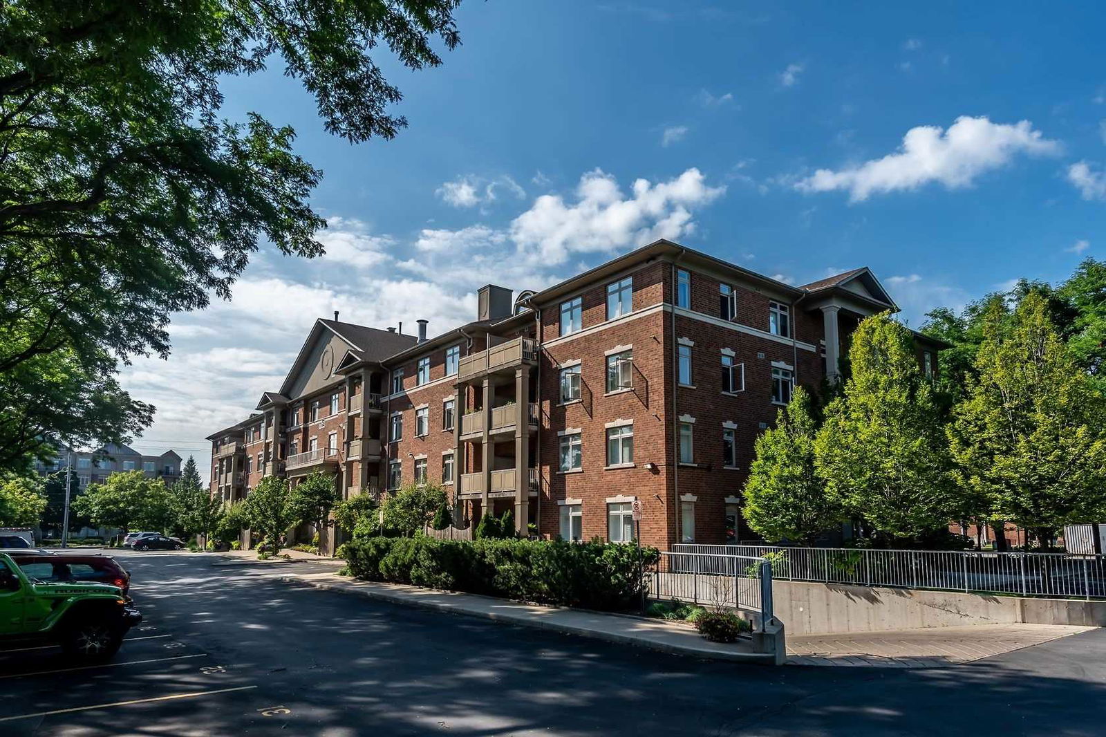 The Dovercourt Townhomes, Burlington, Toronto