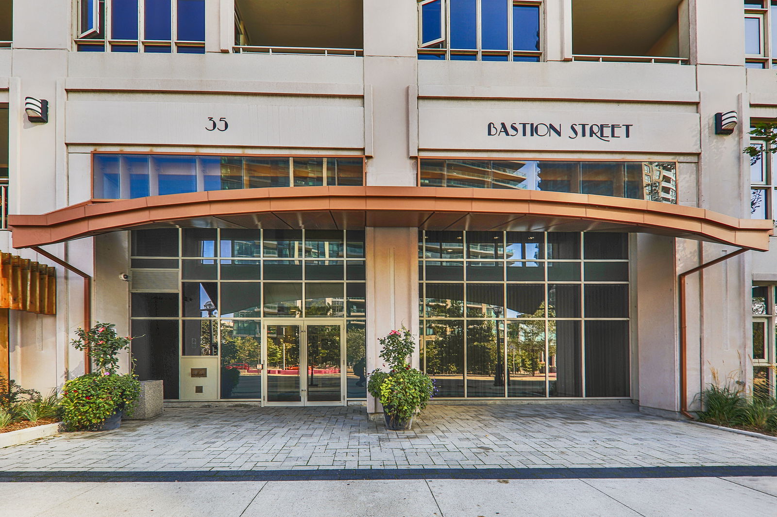 Entrance — York Harbour Club, Downtown, Toronto
