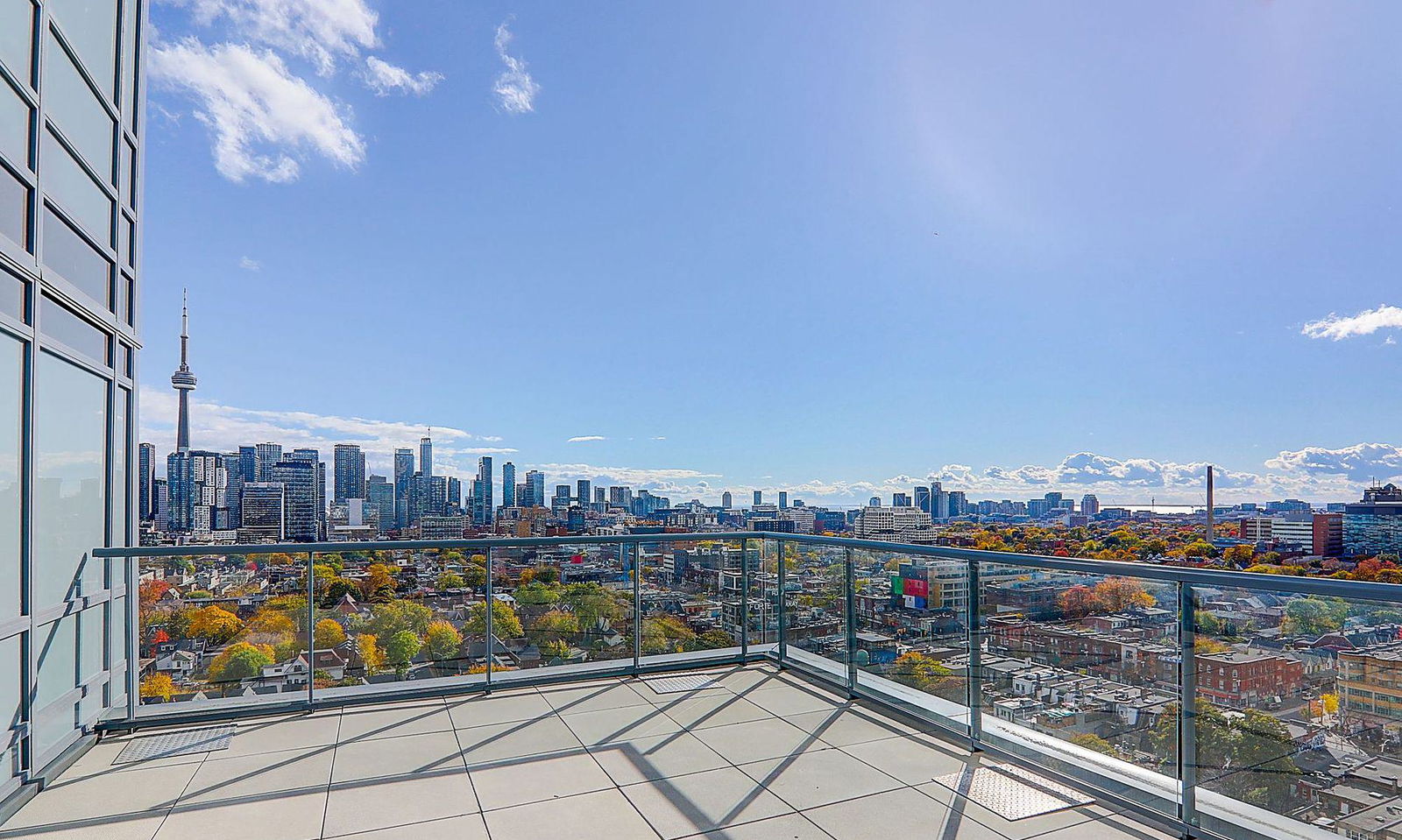 Rooftop Deck — Design Haus, Downtown, Toronto