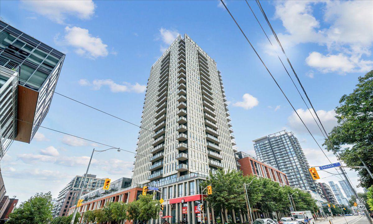 Exterior Side — One Park Place North Tower, Downtown, Toronto