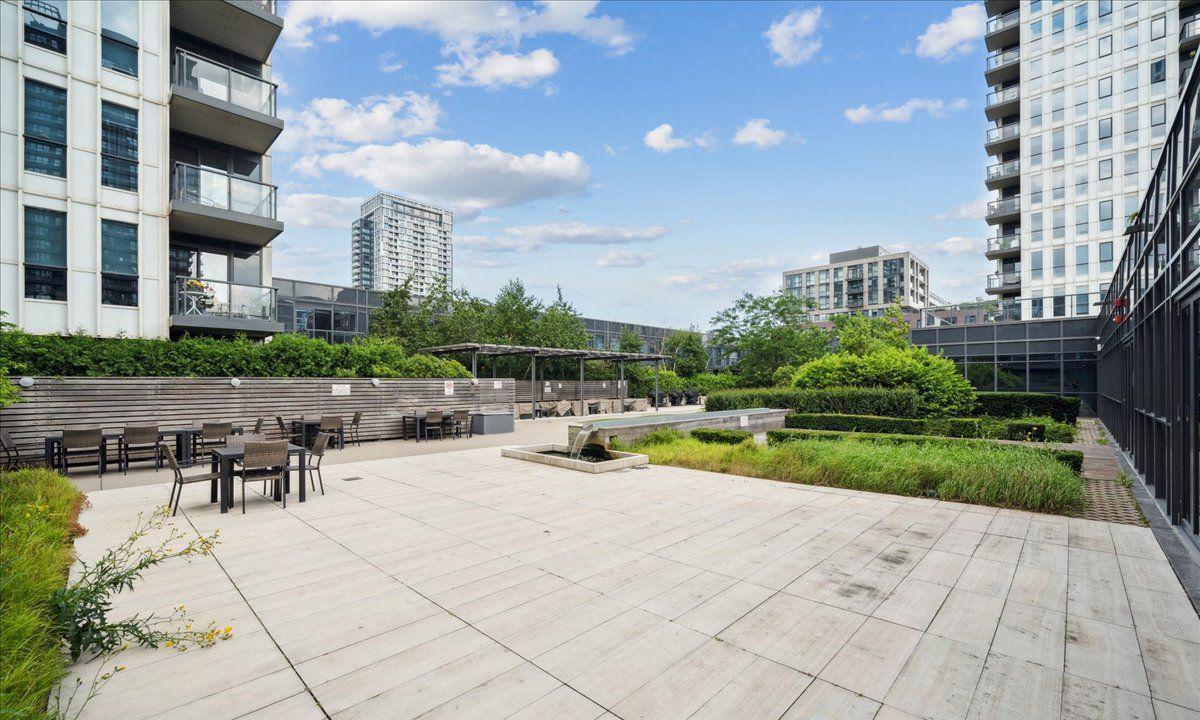 Rooftop Deck — One Park Place North Tower, Downtown, Toronto