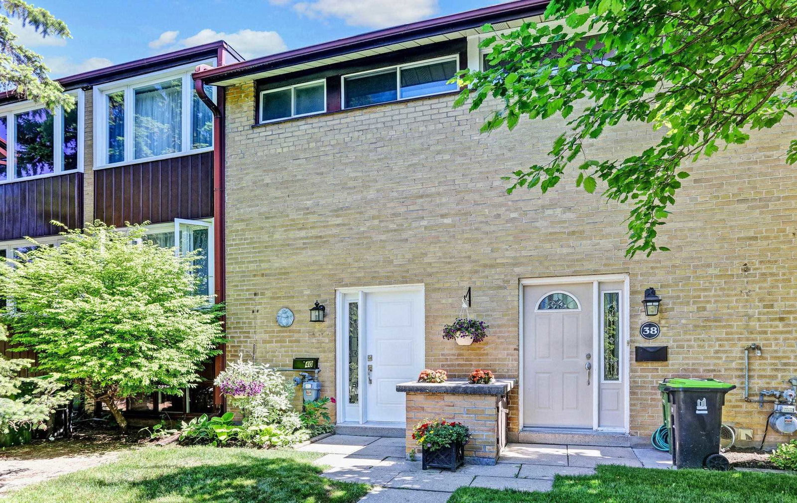 33 Broadpath Road Townhouses, North York, Toronto