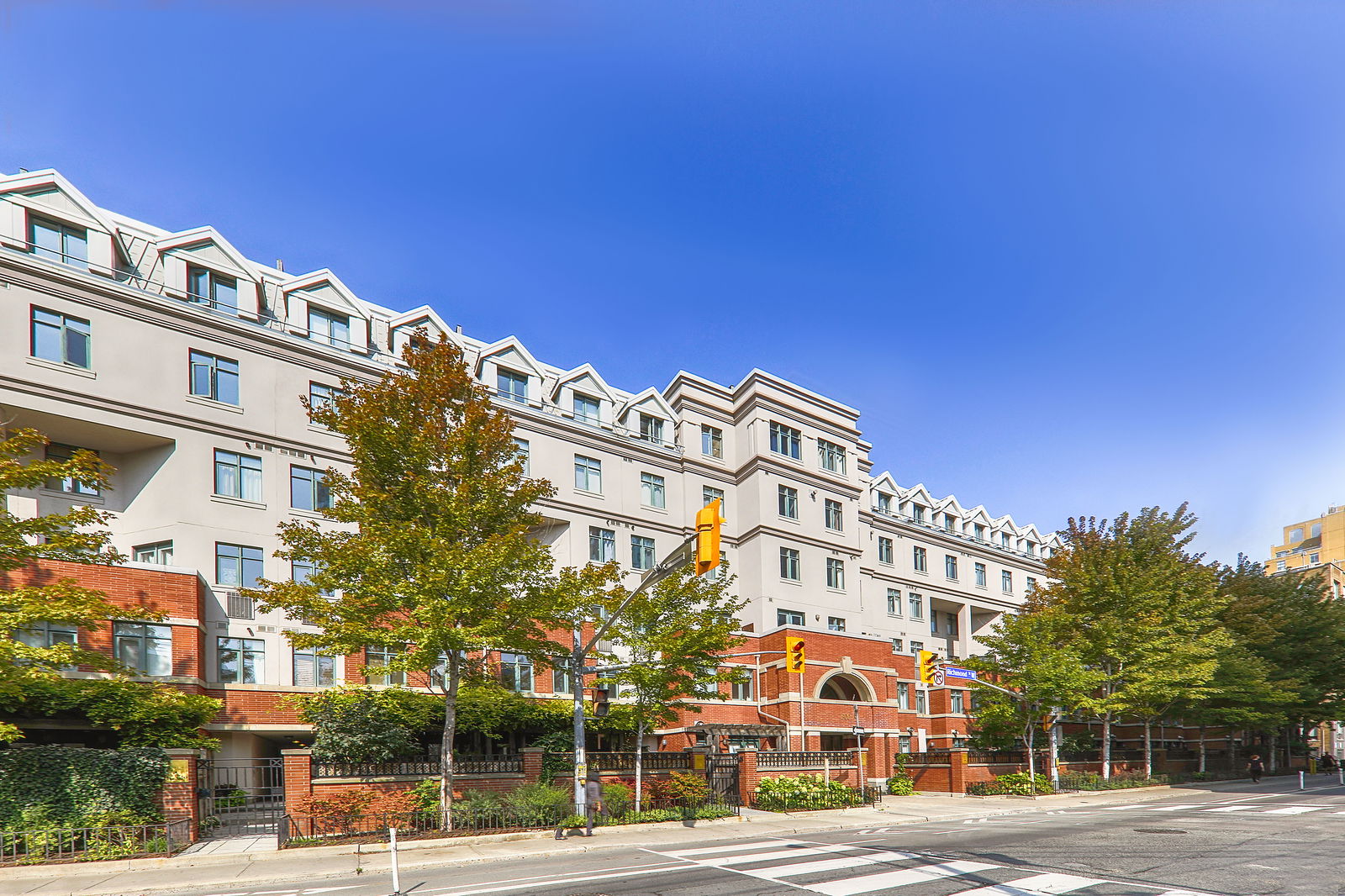 Exterior Facade — Cityscape Terrace, Downtown, Toronto