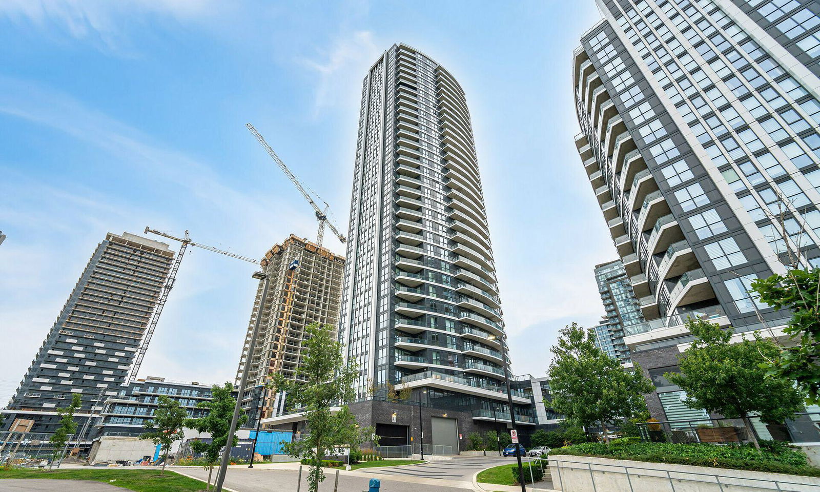 Perla Towers, Mississauga, Toronto