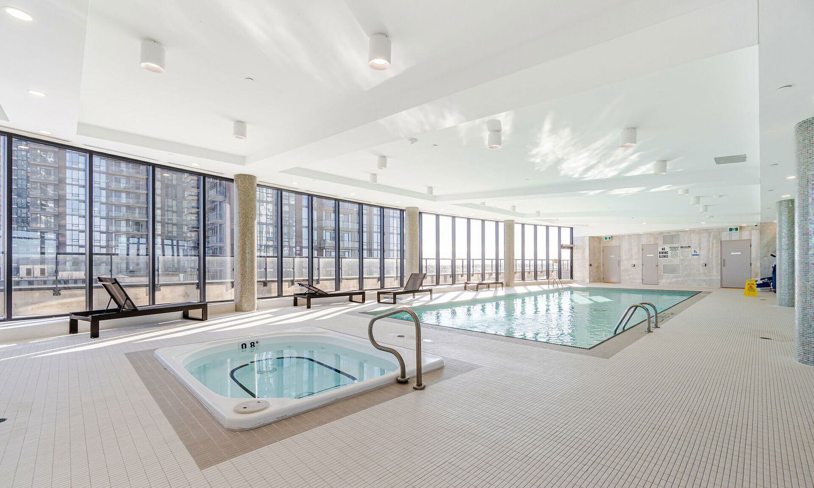 Pool — Perla Towers, Mississauga, Toronto