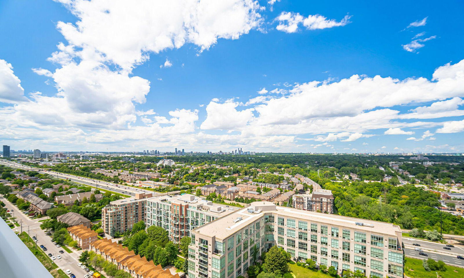 Skyline — Empire Phoenix Condos, Etobicoke, Toronto