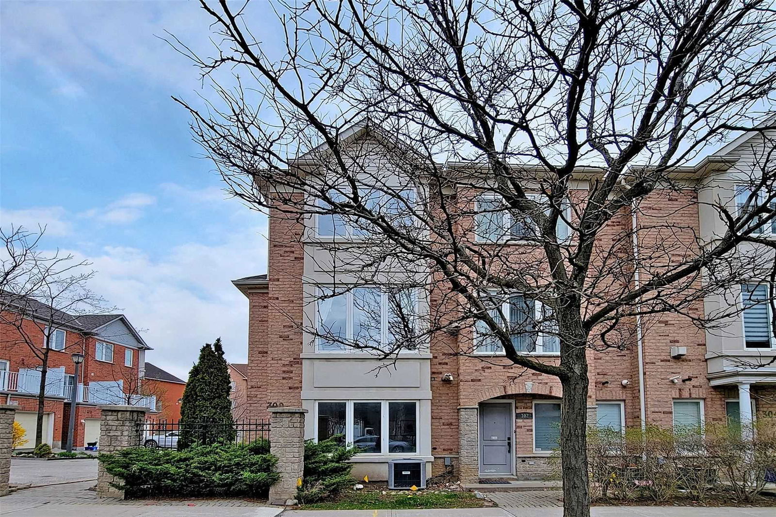 Townhouses at the Galleria, Markham, Toronto