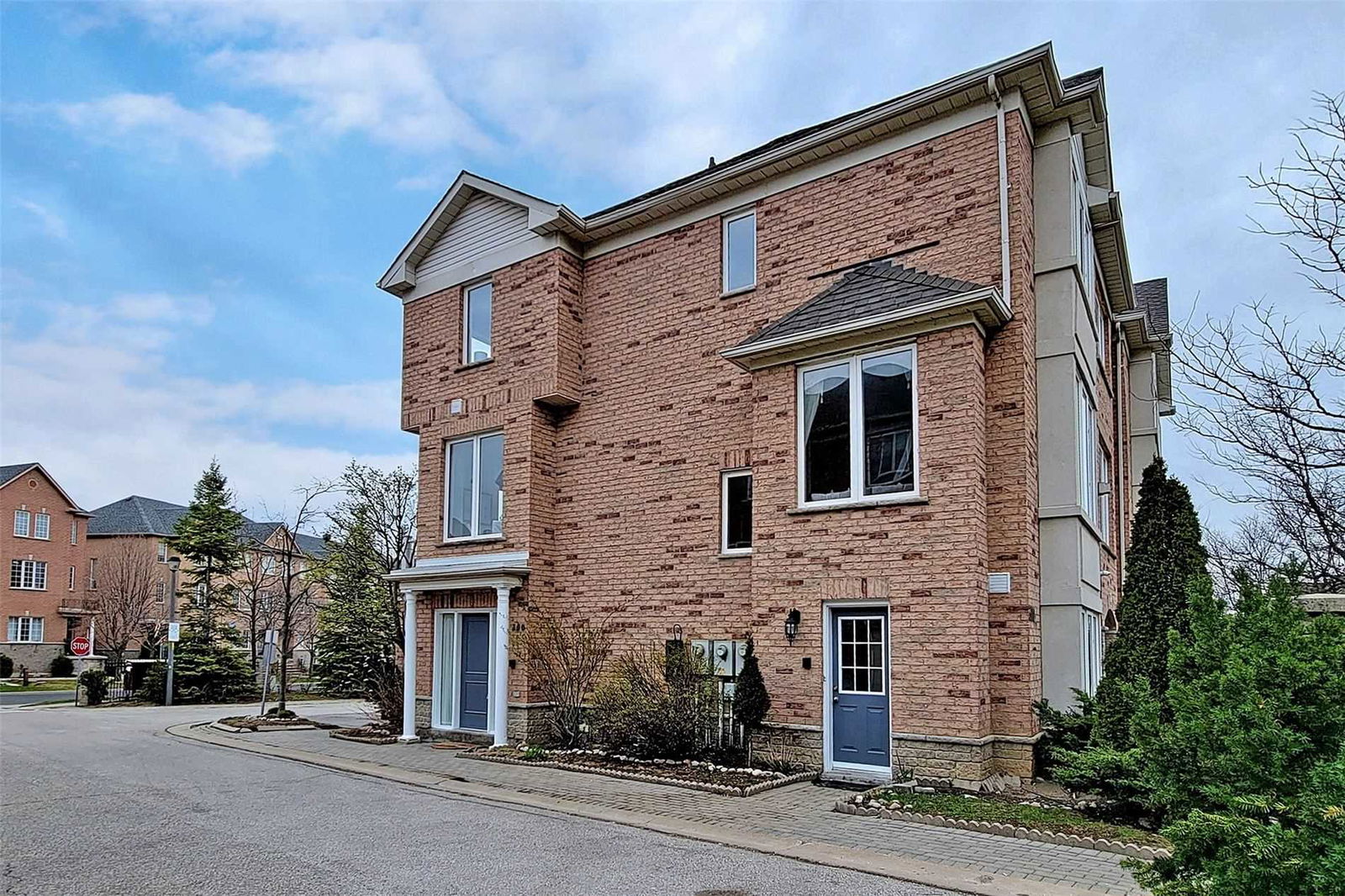 Townhouses at the Galleria, Markham, Toronto