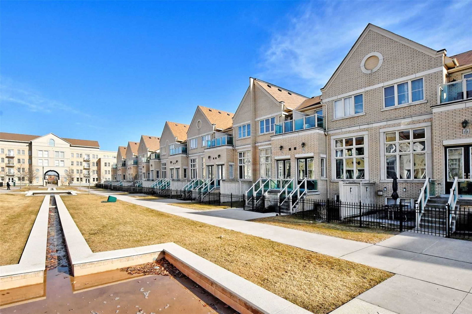 47 Maytime Way Townhouses, Markham, Toronto