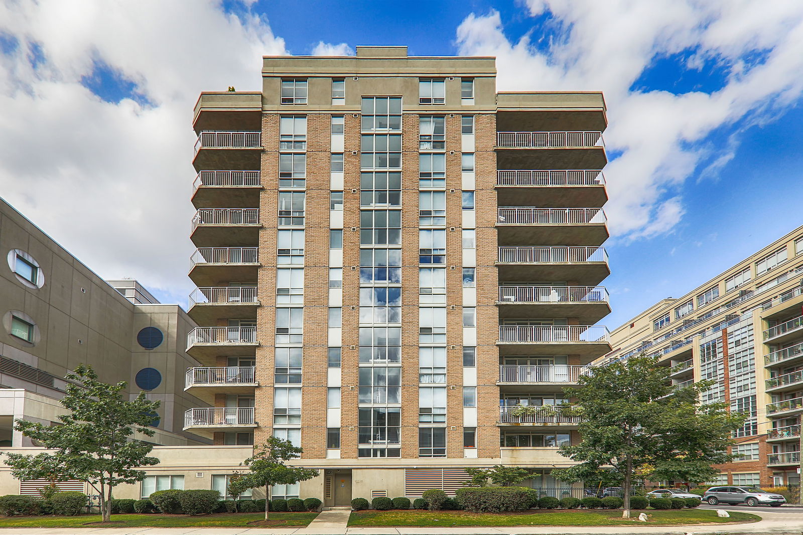 Exterior — Wellington Square, Downtown, Toronto