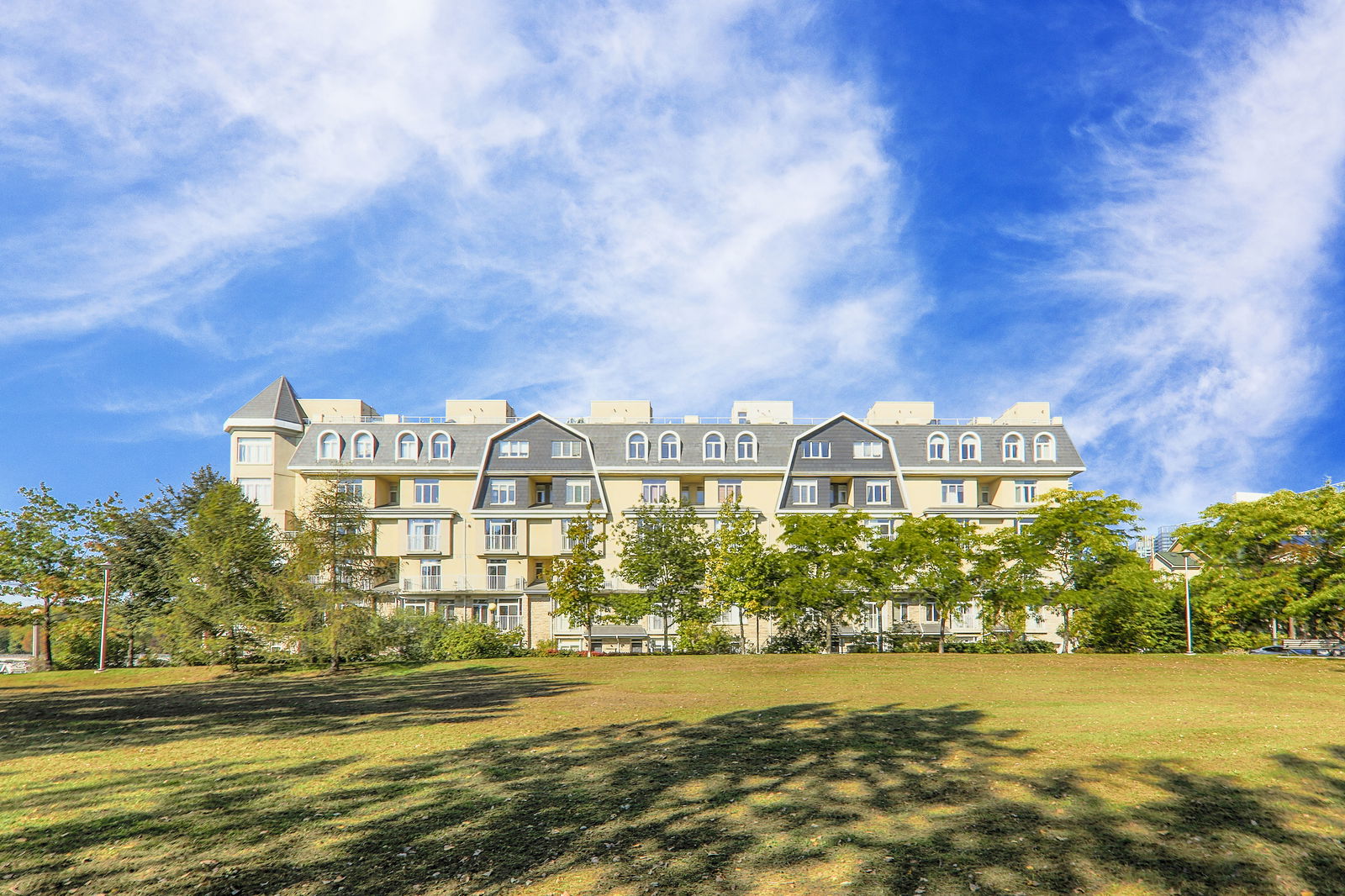 Exterior Facade — Marina Townhomes of South Beach, Downtown, Toronto