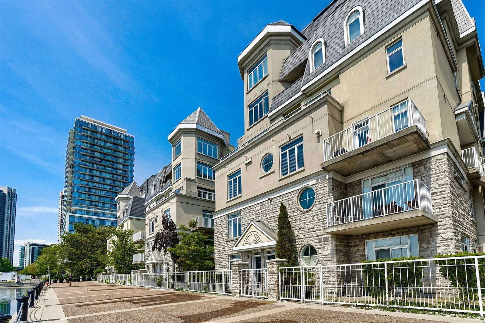 Exterior Side — Marina Townhomes of South Beach, Downtown, Toronto