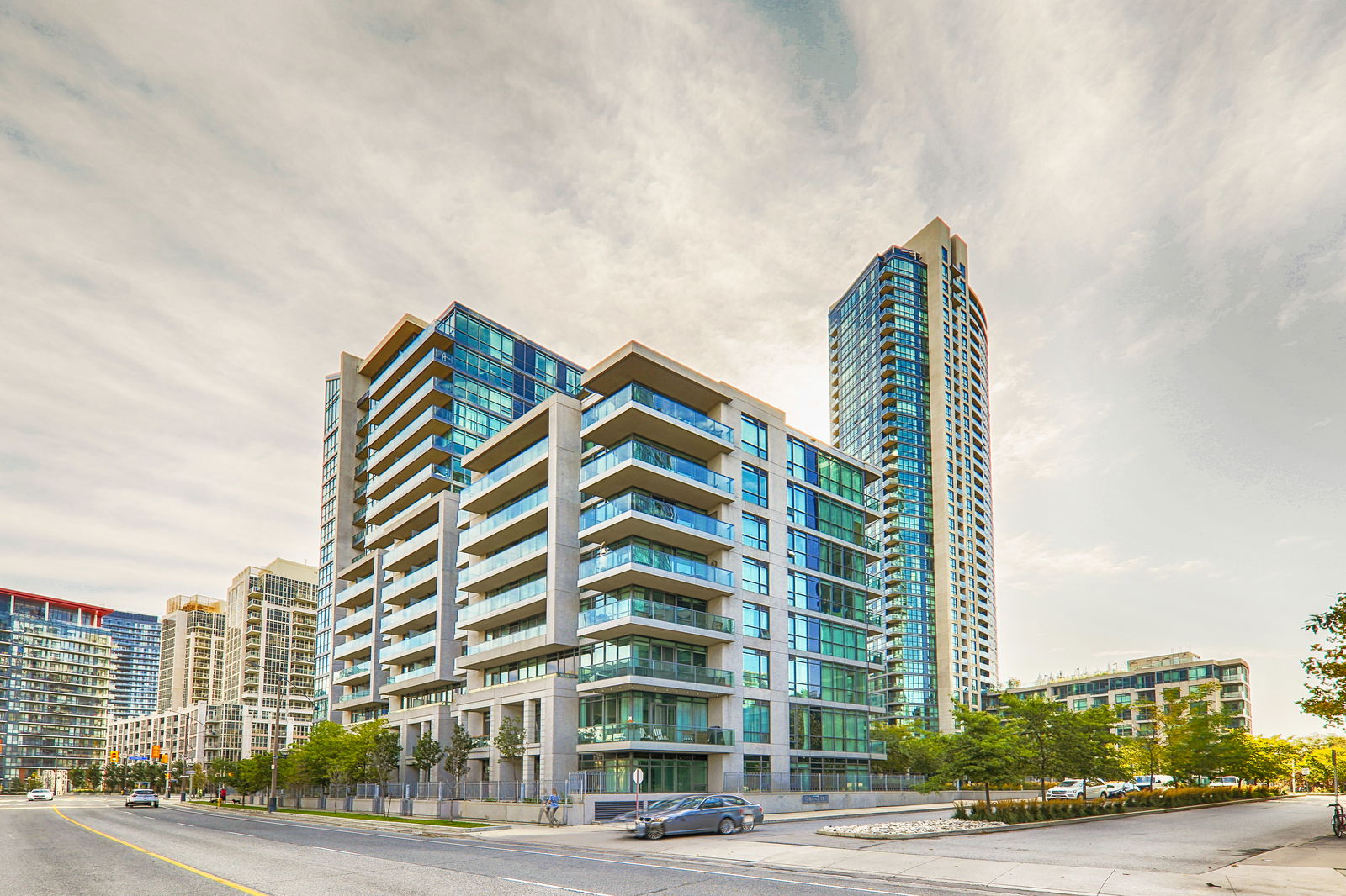 Exterior — Neptune & Neptune II Condos, Downtown, Toronto