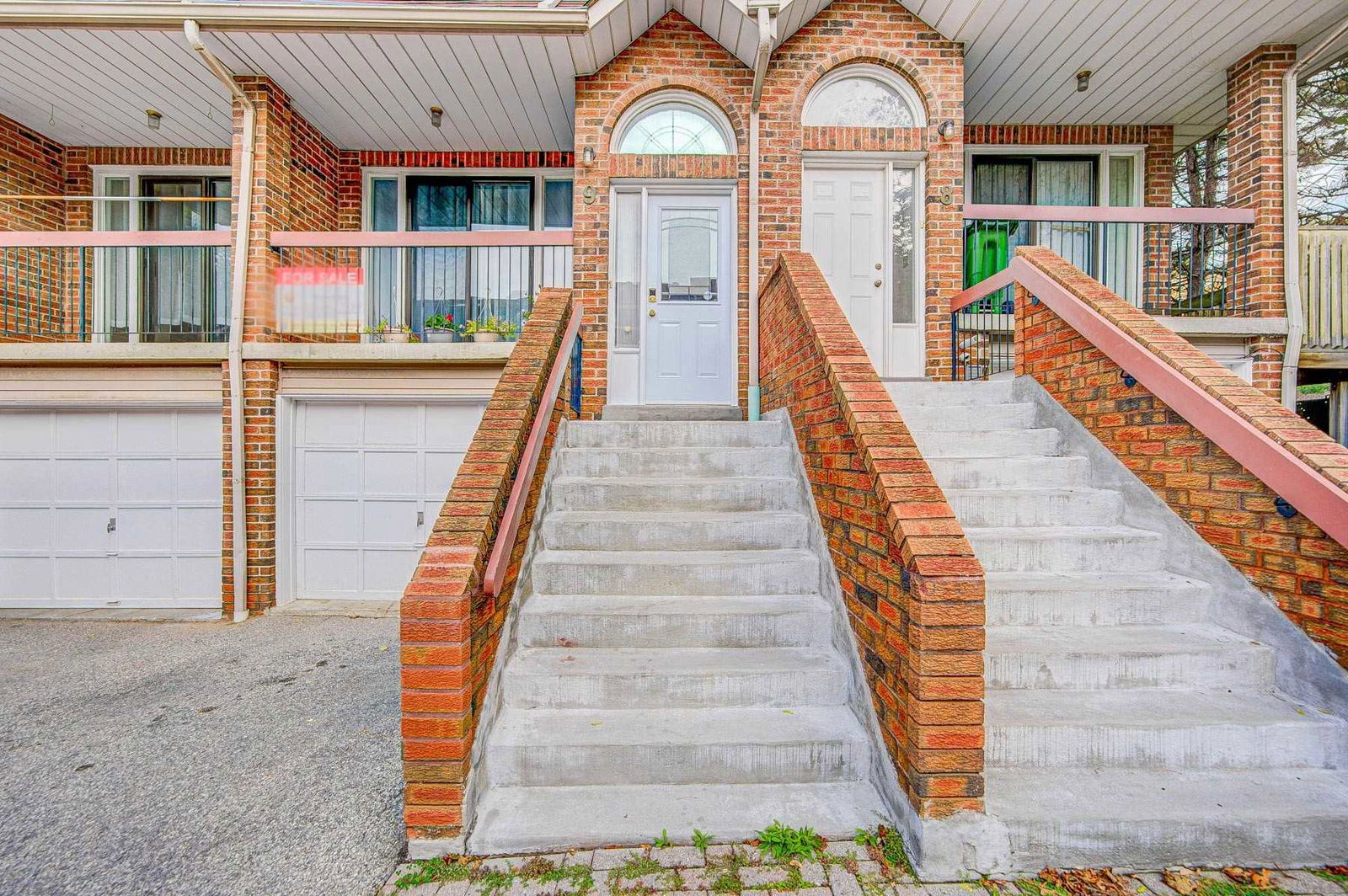 10 Reidmount Avenue Townhouses, Scarborough, Toronto