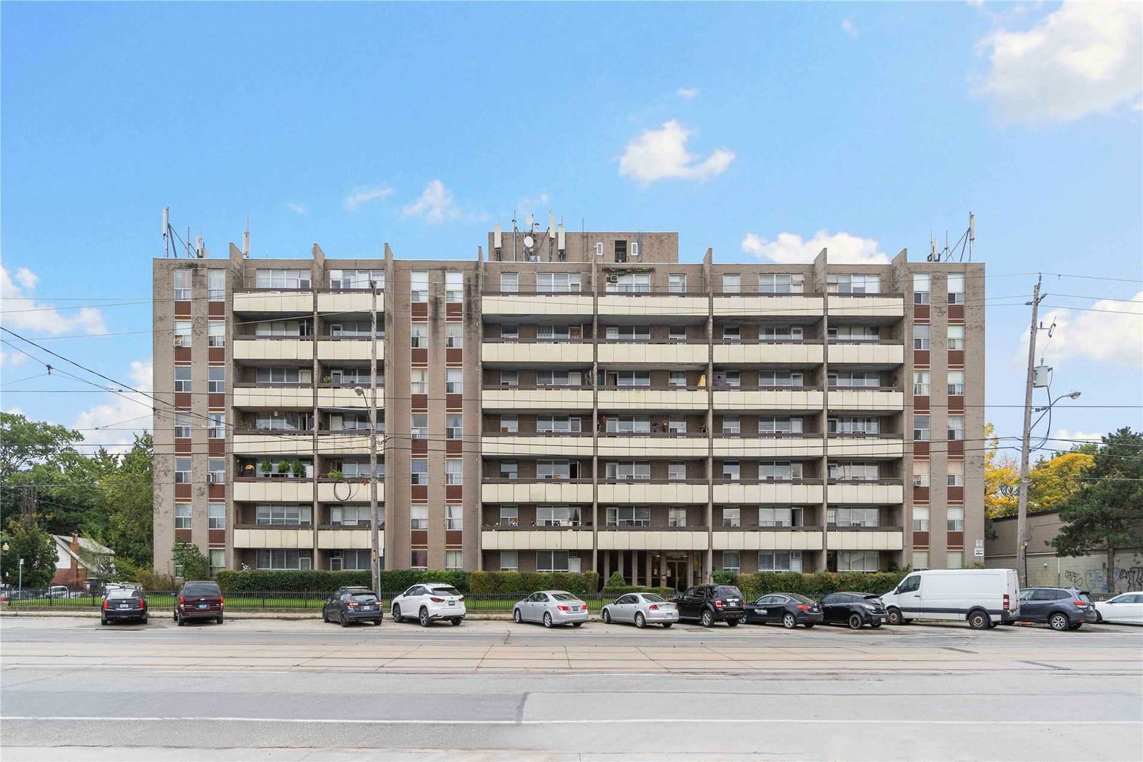 Lakeshore Towers, Etobicoke, Toronto