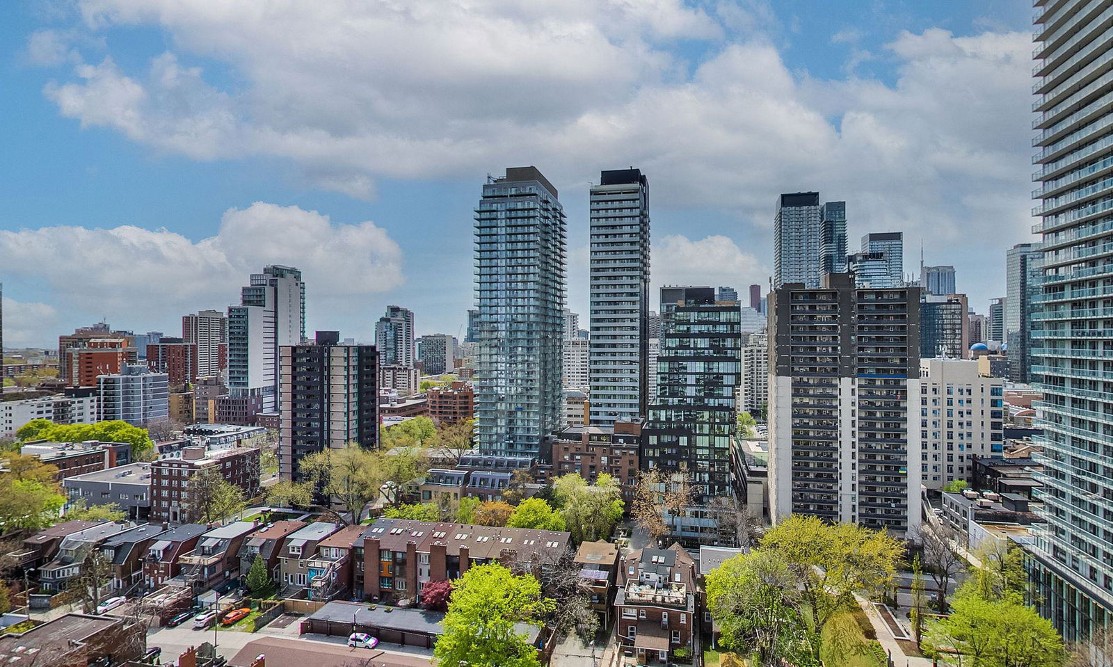 Gloucester Gate, Downtown, Toronto