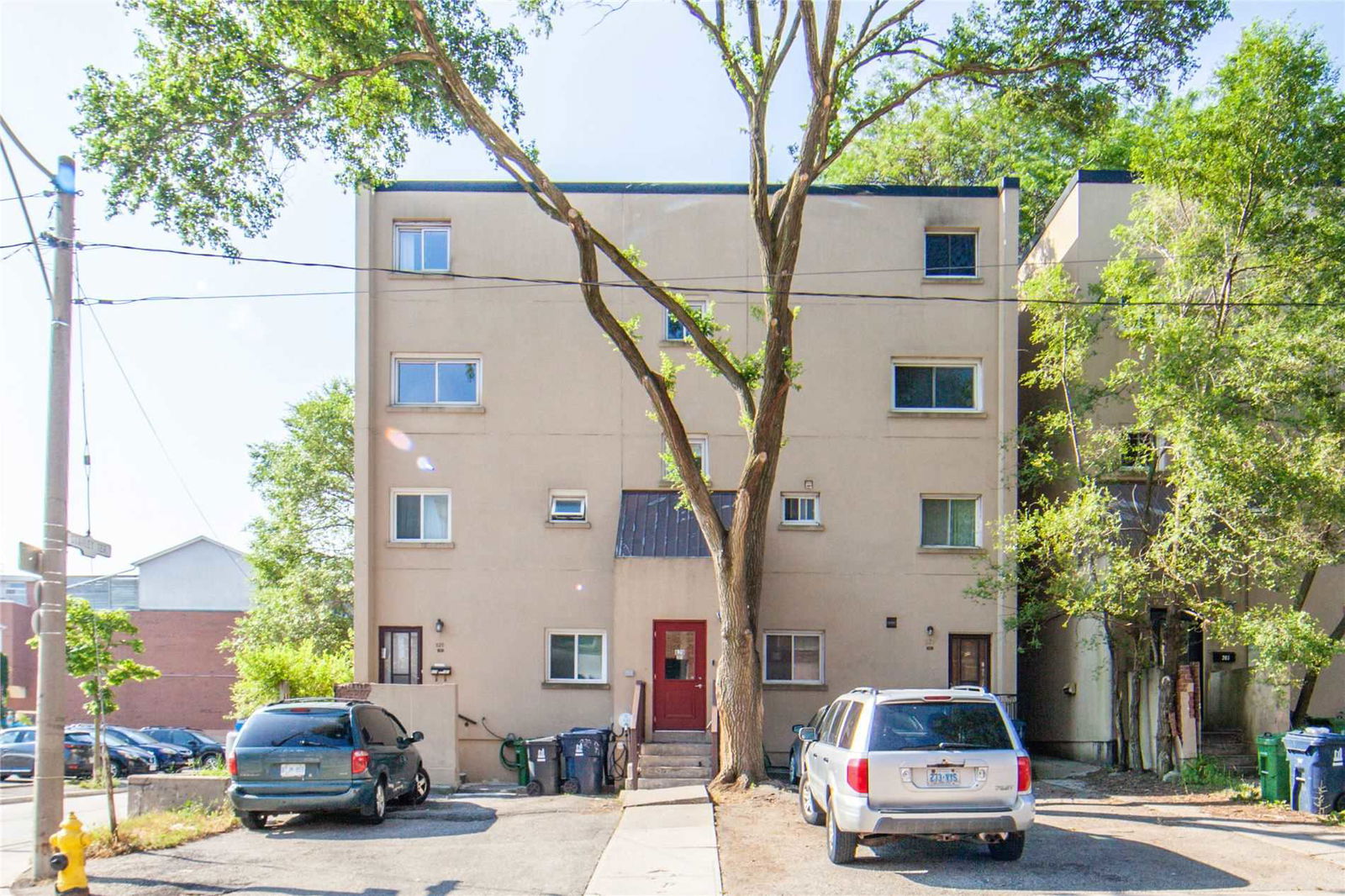 829 Richmond Street Townhouses, Downtown, Toronto