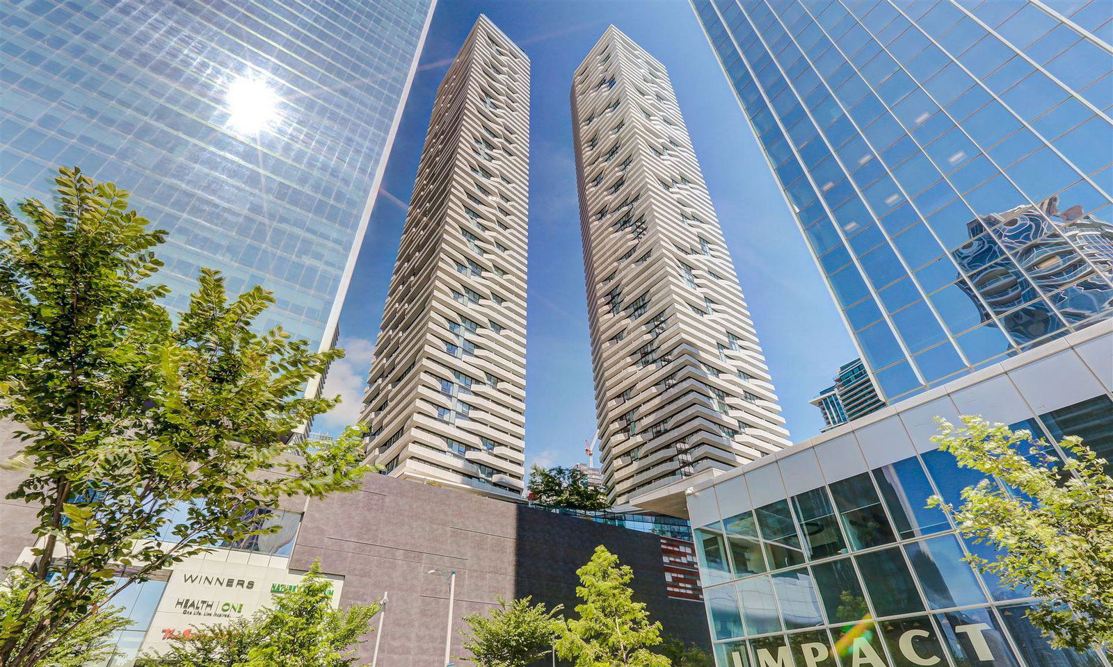 Exterior — Harbour Plaza Residences, Downtown, Toronto