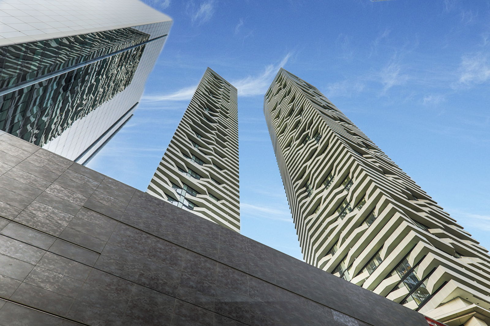 Exterior Sky — Harbour Plaza Residences, Downtown, Toronto