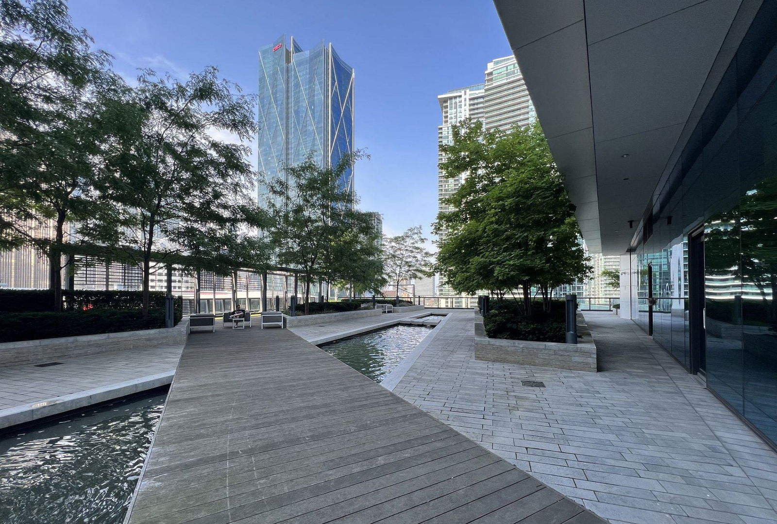 Harbour Plaza Residences, Downtown, Toronto