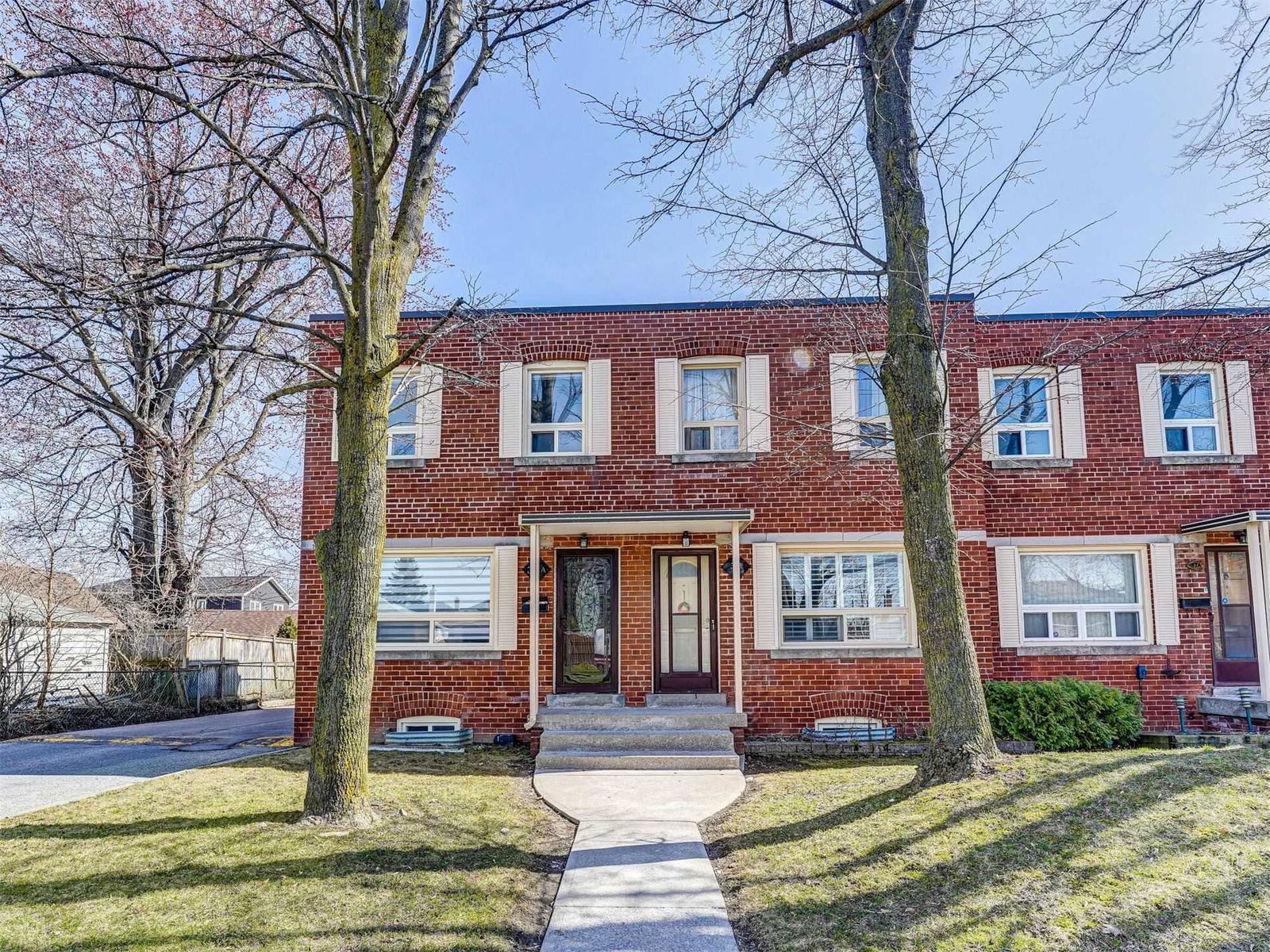 39 Boem Avenue, Scarborough, Toronto