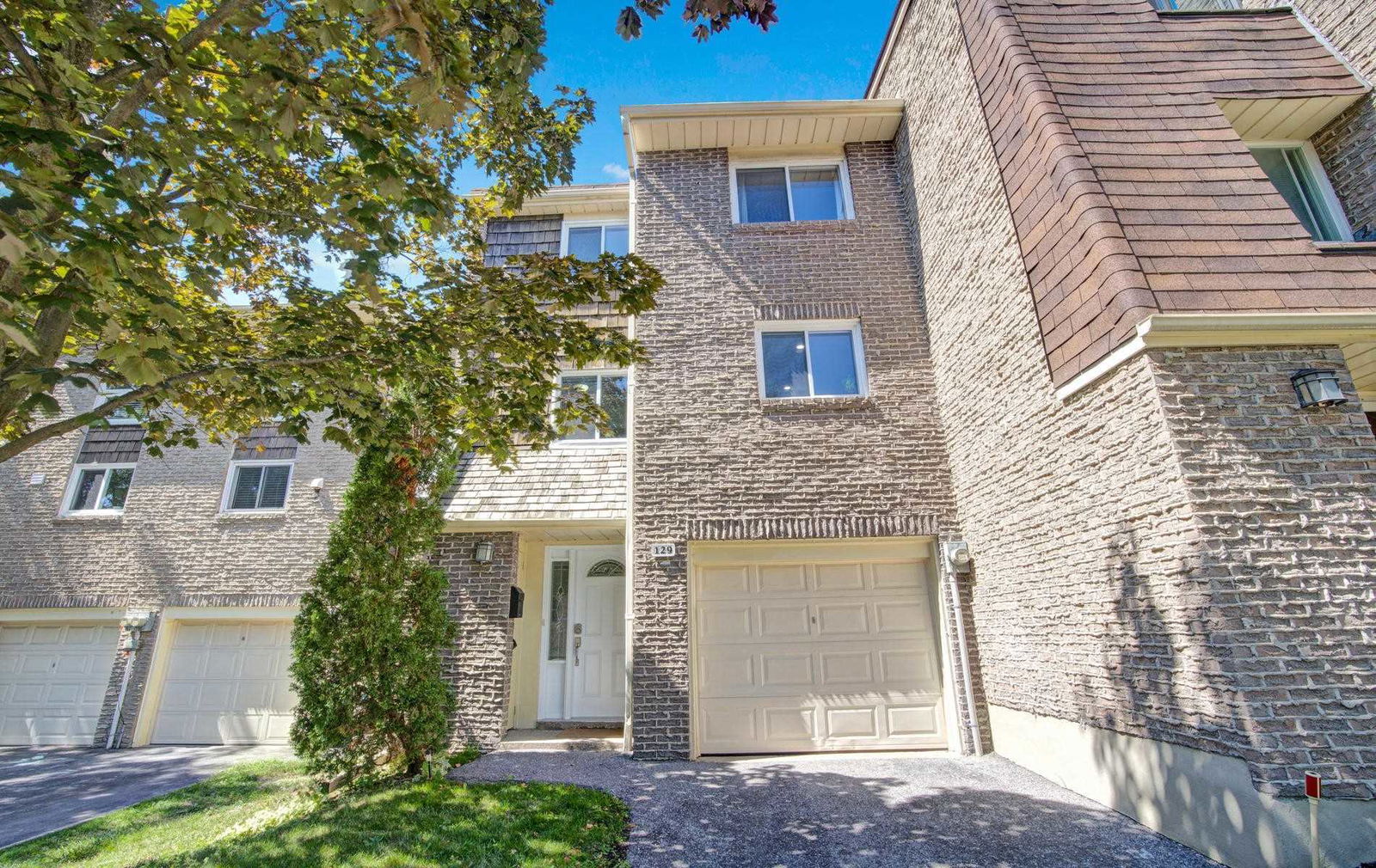 131 Rusty Crestway Townhouses, North York, Toronto