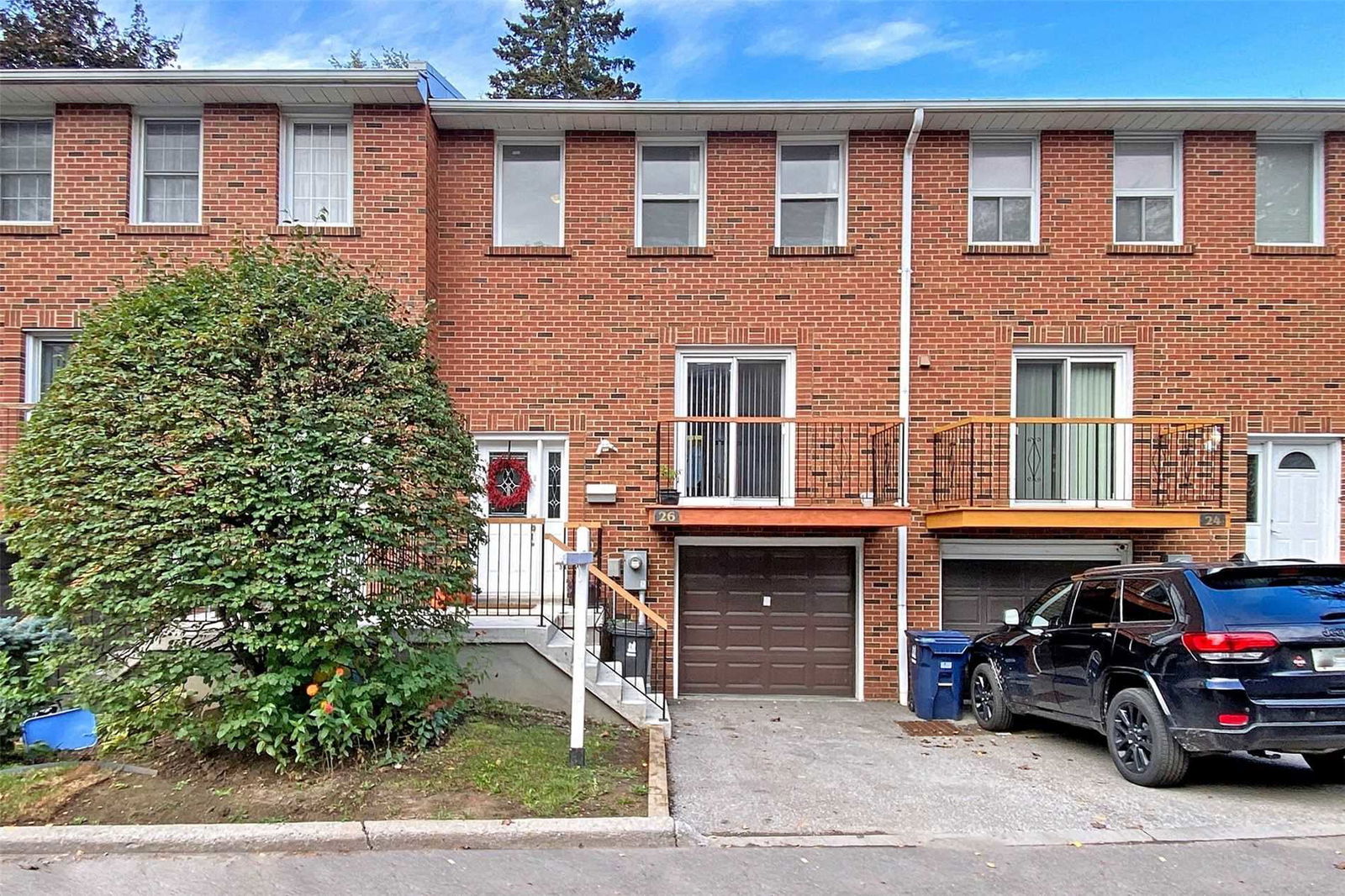 25 Black Hawkway Townhouses, North York, Toronto