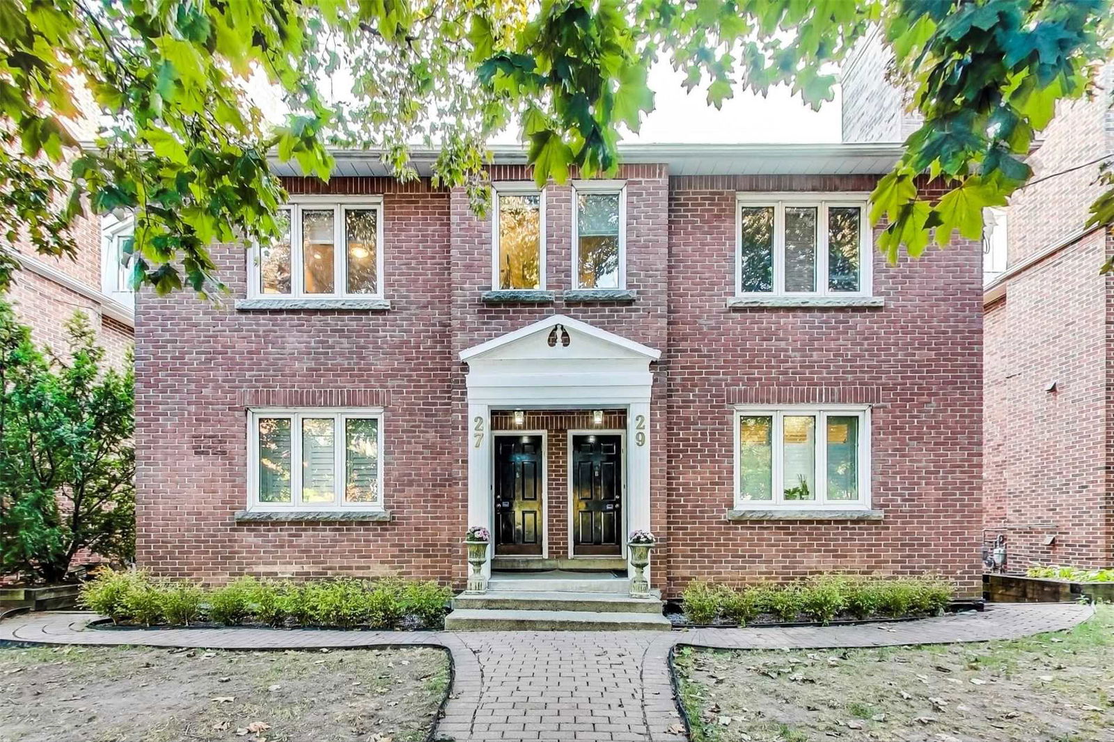 29 Claxton Blvd Townhouses, Midtown, Toronto