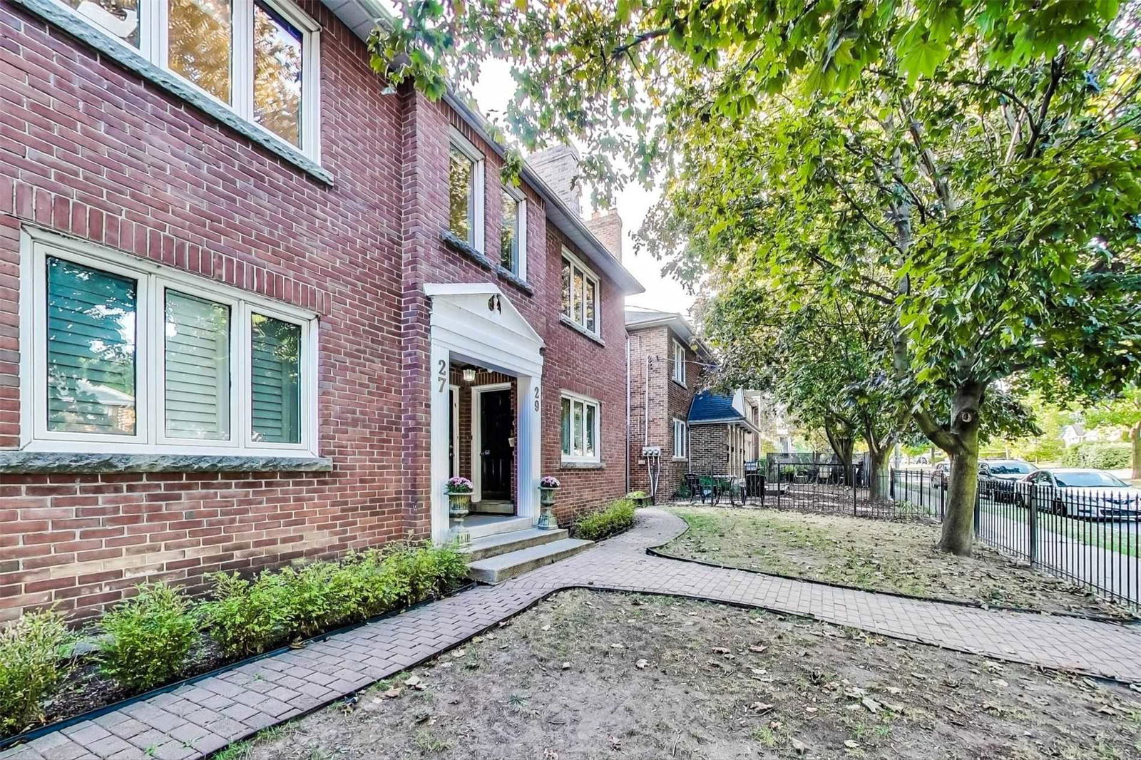 29 Claxton Blvd Townhouses, Midtown, Toronto