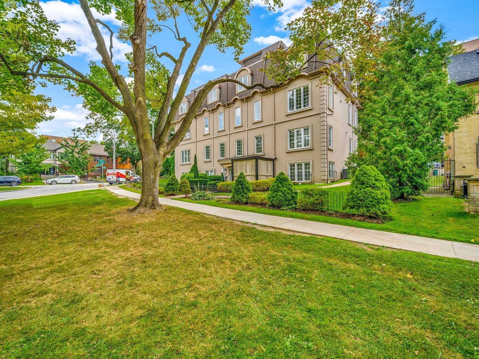 16 Relmar Road Townhouses, Midtown, Toronto