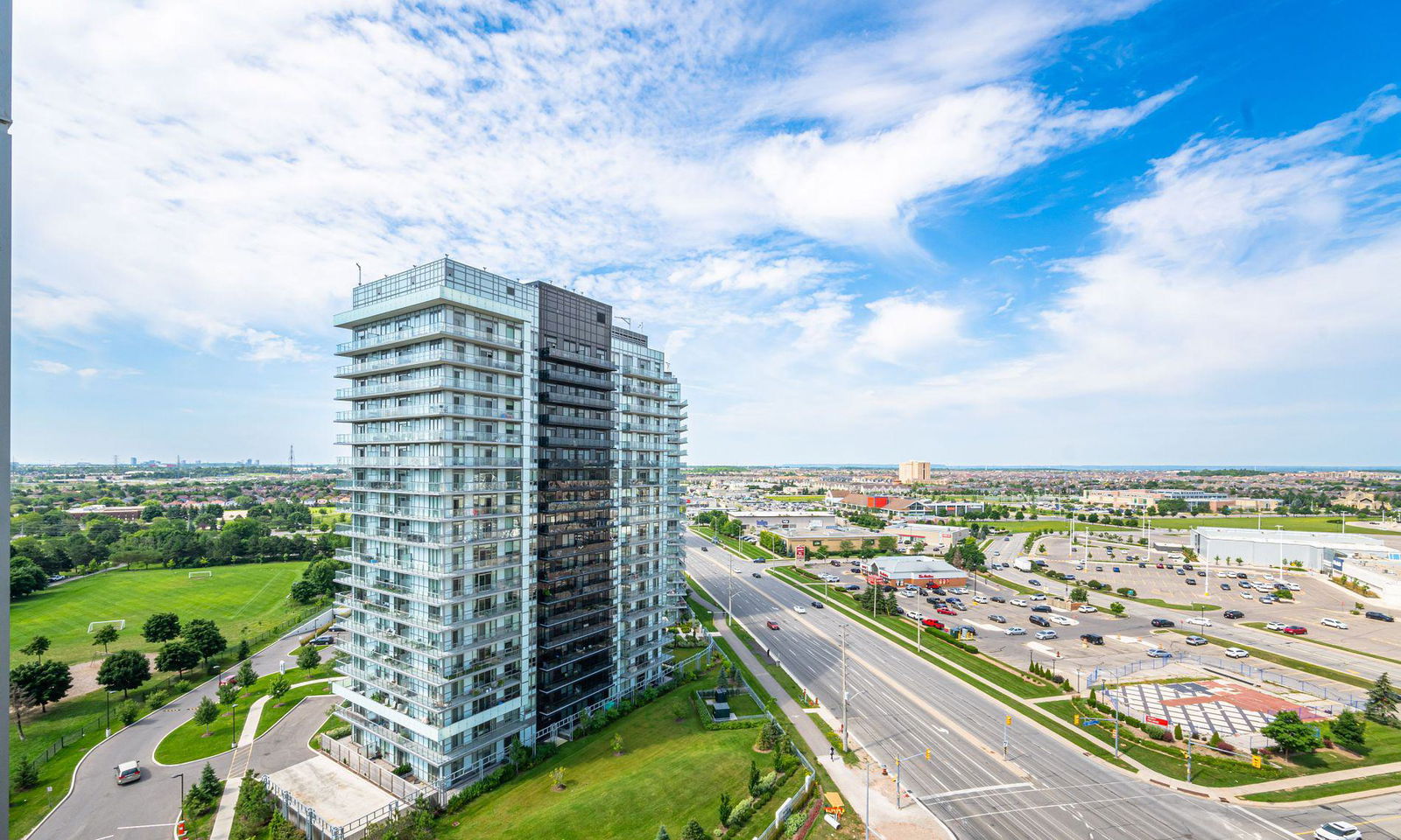 Exterior Side — Erin Square, Mississauga, Toronto