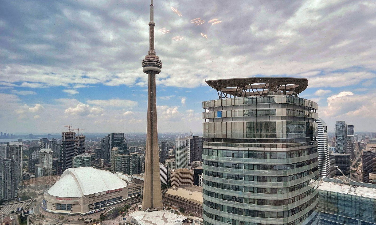 Skyline — Ten York, Downtown, Toronto