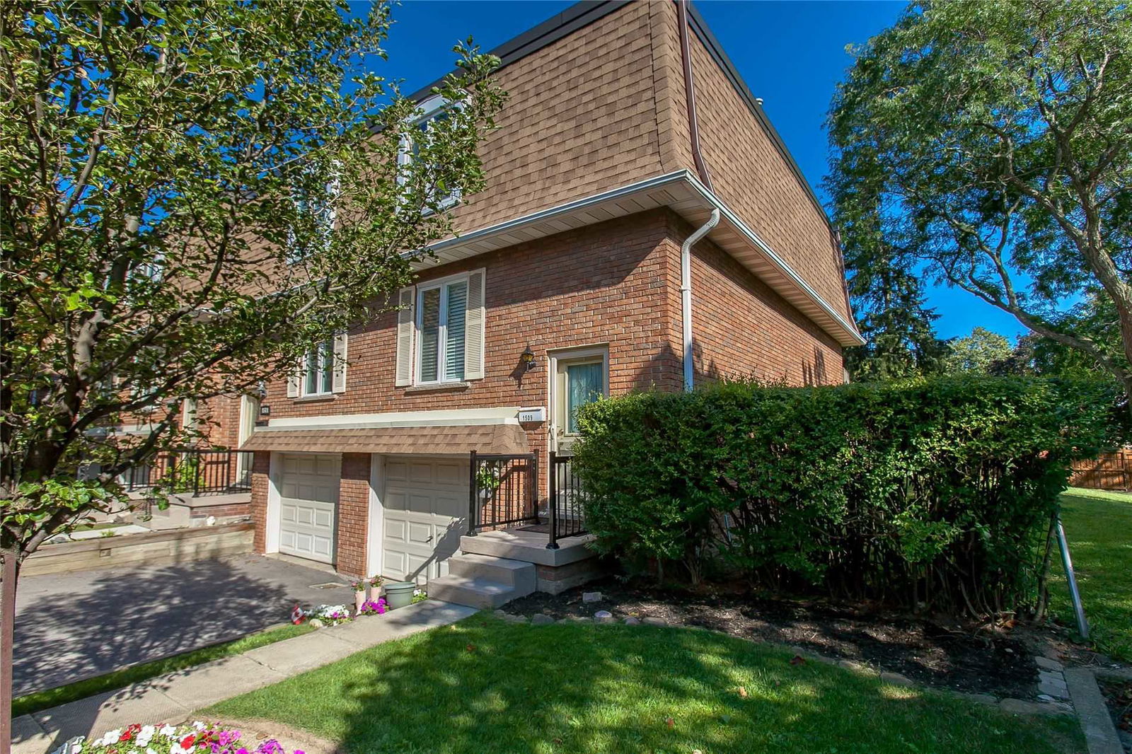 Westminster Place Townhomes, Burlington, Toronto