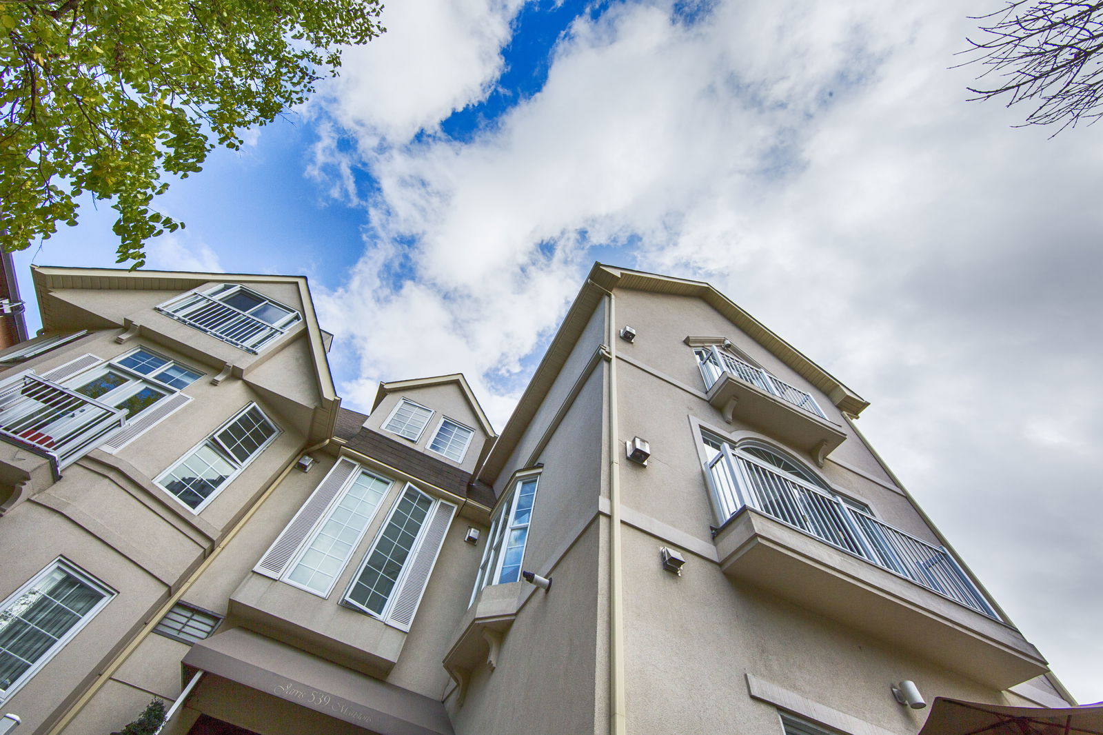 Exterior Sky — The Mansions on Jarvis, Downtown, Toronto