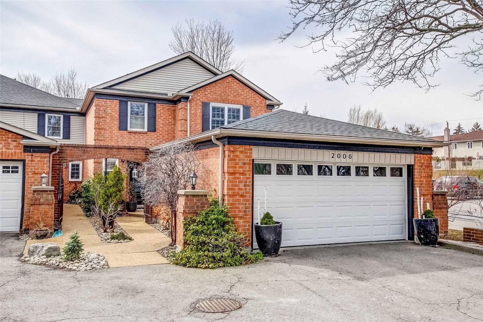 2006 Brant Street Townhomes, Burlington, Toronto