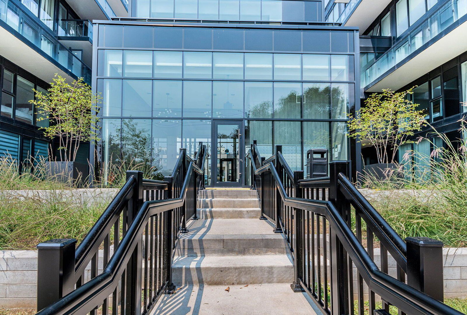 Entrance — The West Condos at Stationwest, Burlington, Toronto