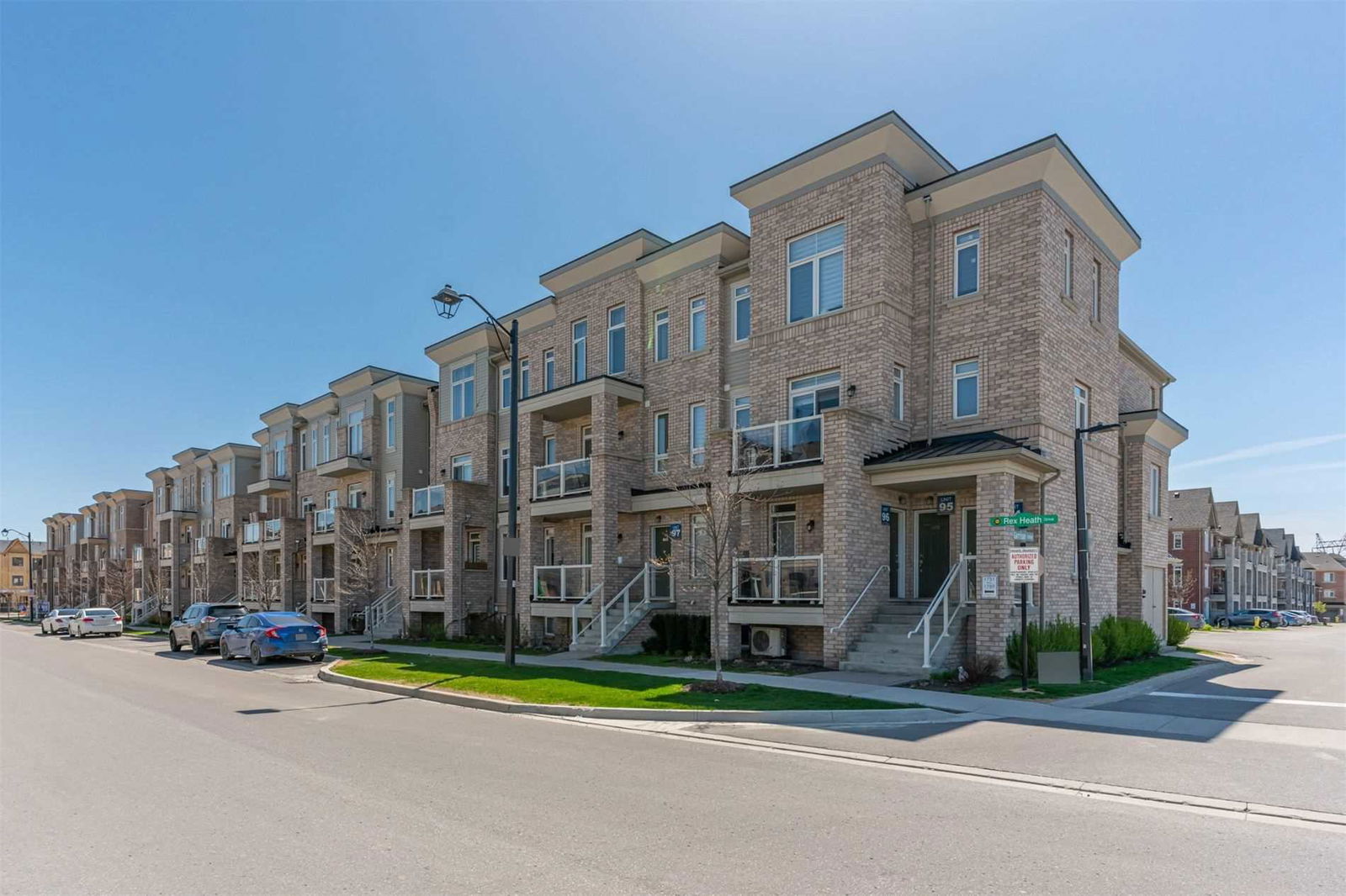 2410 Nantucket Chase Townhomes, Pickering, Toronto