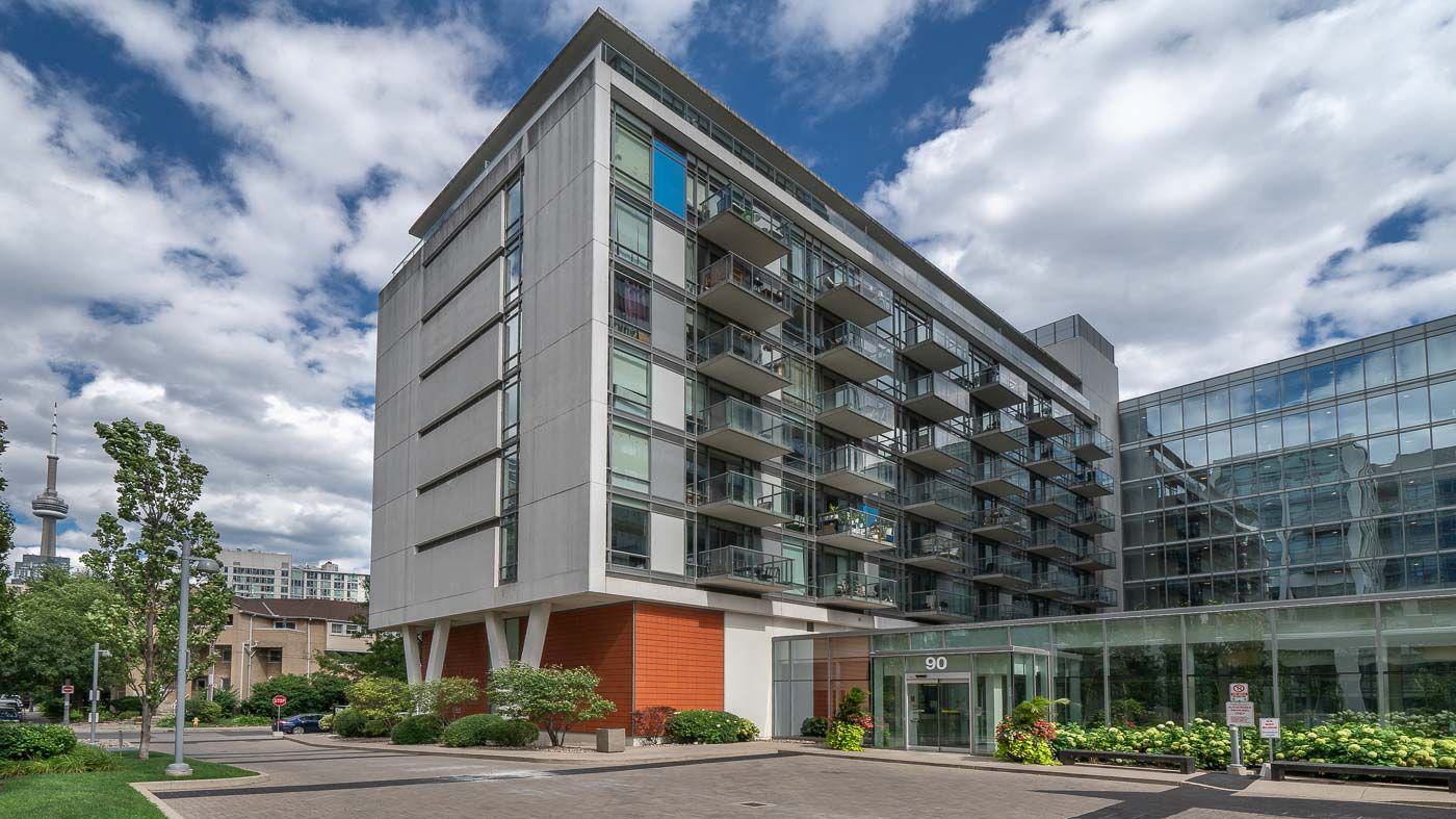 Exterior Side — Quay West, Downtown, Toronto